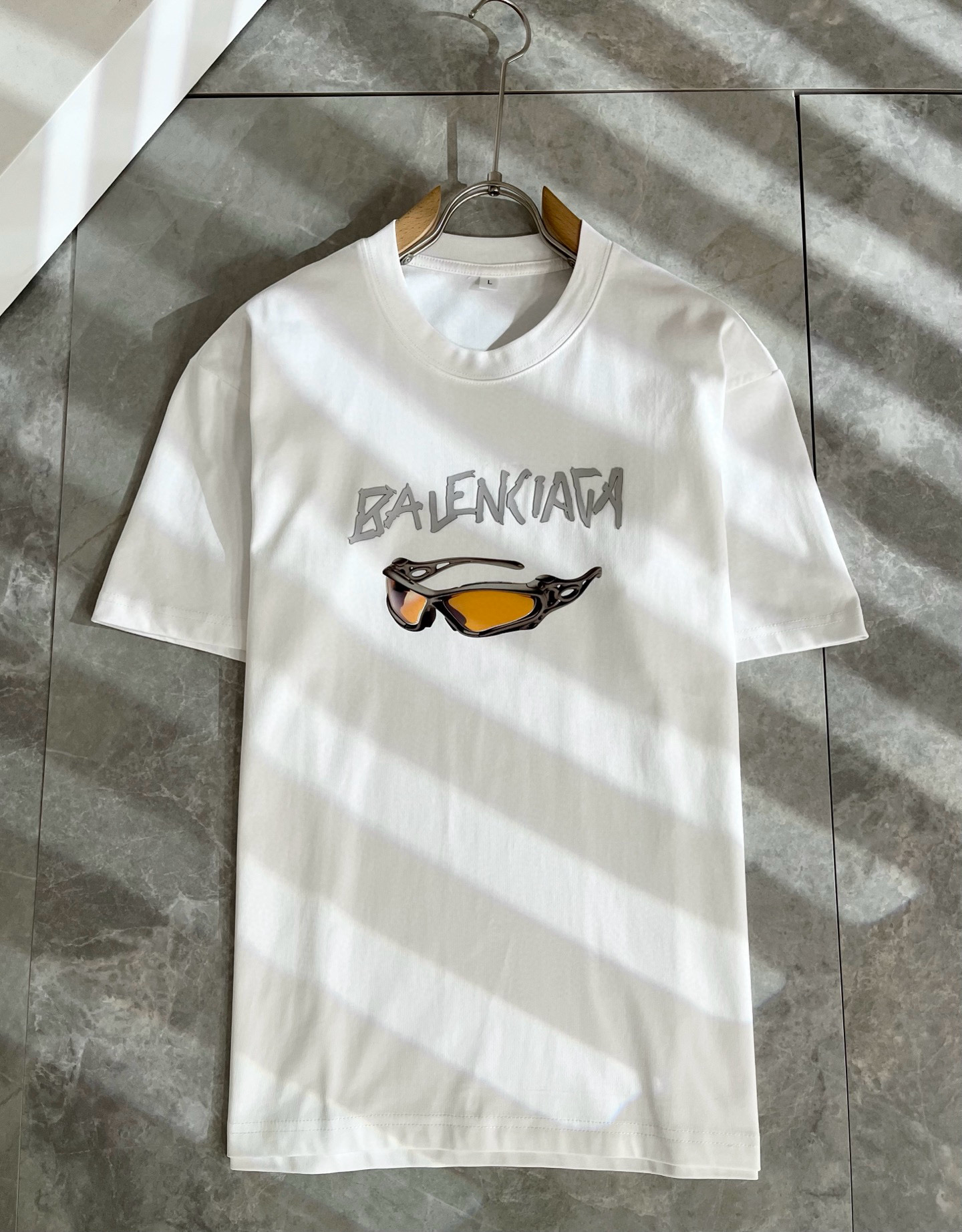 BALENCI*GA巴黎*家 2026春夏新款男女同款👫短袖T恤！走秀图案印花时尚休闲短袖T恤衫！设计l
