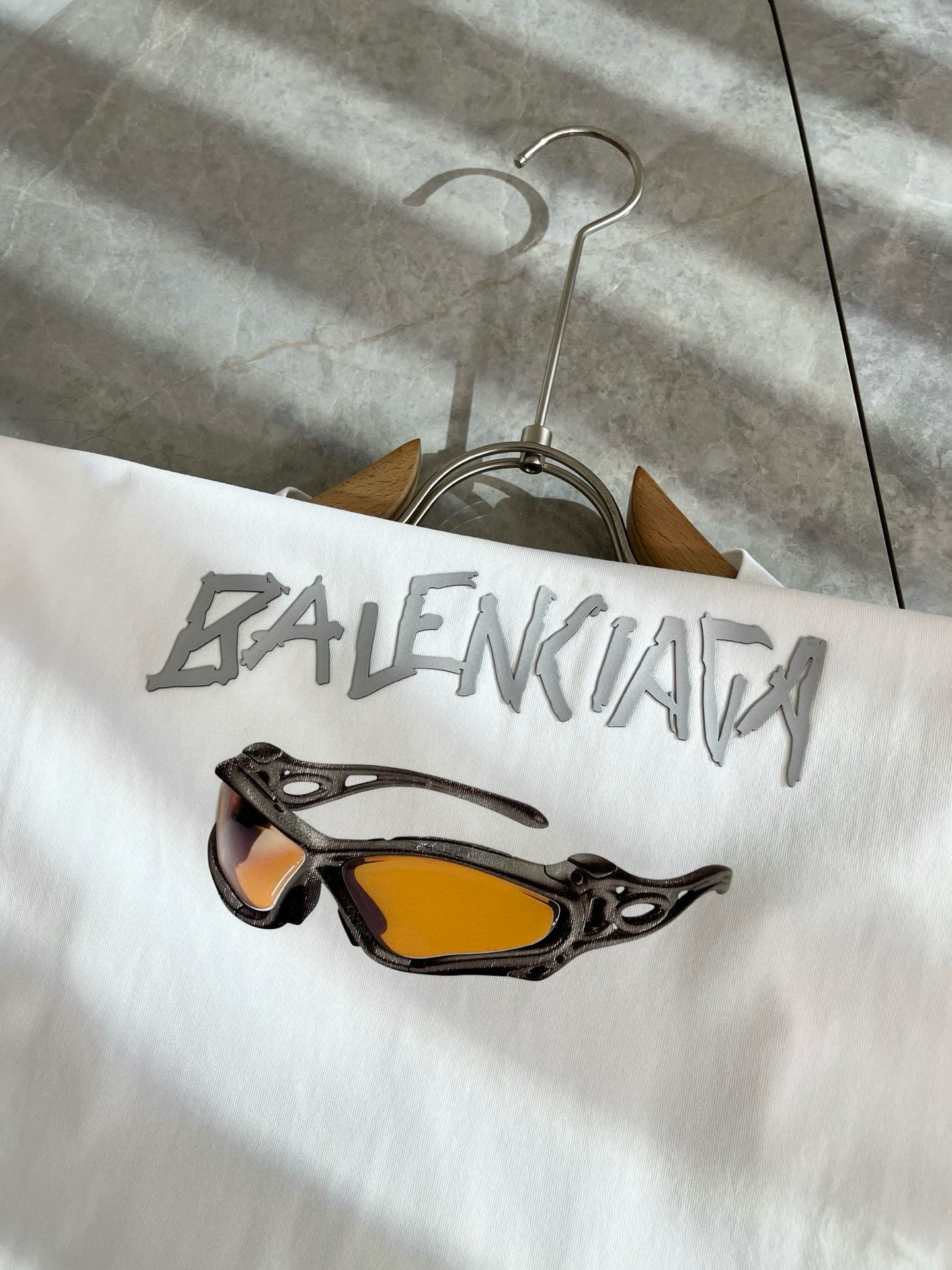 BALENCI*GA巴黎*家 2026春夏新款男女同款👫短袖T恤！走秀图案印花时尚休闲短袖T恤衫！设计l