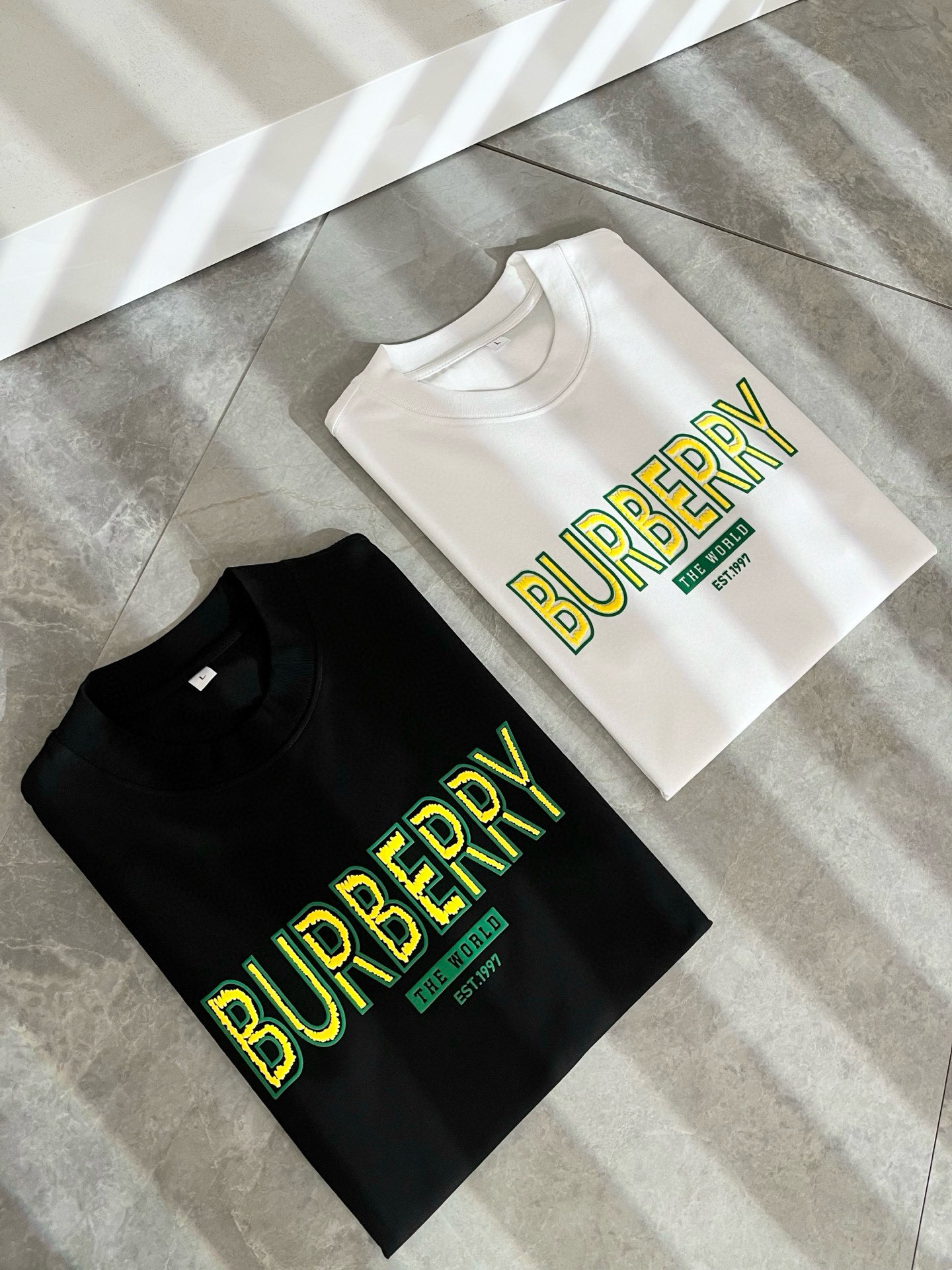 BURBER*Y巴*莉2026春夏新品男女同款👫短袖T恤，重磅来袭，最近比较火热的环保纯棉面料制作而成，