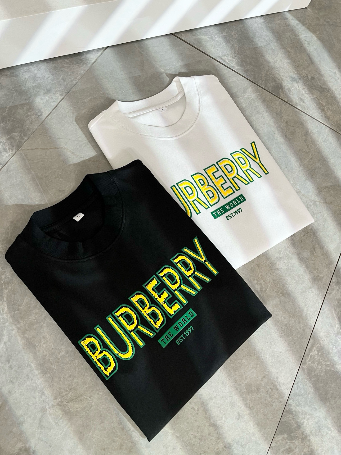 BURBER*Y巴*莉2026春夏新品男女同款👫短袖T恤，重磅来袭，最近比较火热的环保纯棉面料制作而成，