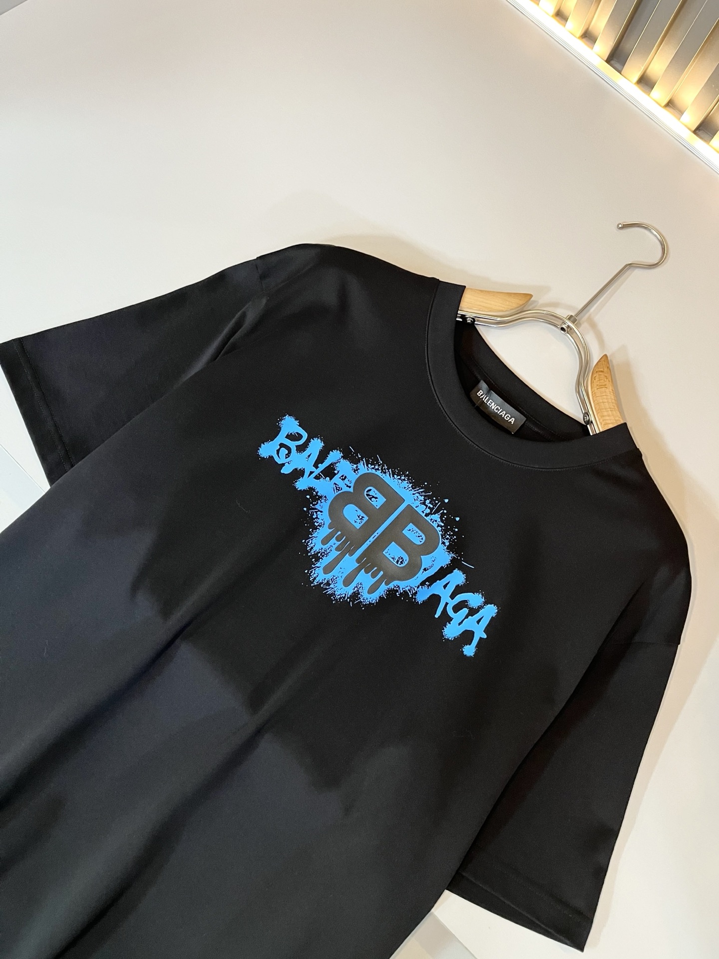 BALENCI*GA巴黎*家 2026春夏新款男女同款👫短袖T恤！走秀图案印花时尚休闲短袖T恤衫！设计l