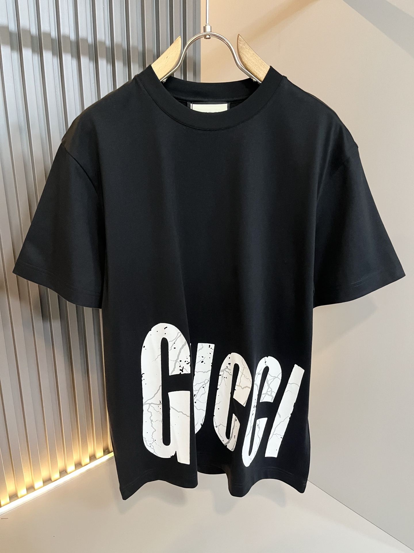 Gucc*古家 2026春夏新款男女同情侣款👫休闲宽松棉质圆领短袖T恤衫！贸易公司渠道稀出，同步官网发售