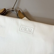 Dio*迪家 2026春夏新款男女同款👫短袖T恤,专柜同步发售!定制专属260克纯棉面料,定制原版工艺螺 Dio*迪家 2026春夏新款男女同款👫短袖T恤,专柜同步发售!定制专属260克纯棉面料,定制原版工艺螺