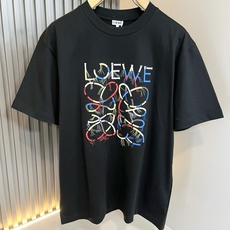LOE*WE罗*威 2026春夏新款男女同款👫短袖T恤,意大利原厂订单渠道,极具个性高级风,标志logo LOE*WE罗*威 2026春夏新款男女同款👫短袖T恤,意大利原厂订单渠道,极具个性高级风,标志logo