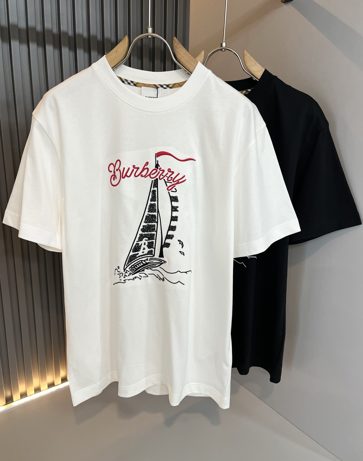 BURBER*Y巴*莉2026春夏新品短袖T恤，重磅来袭，最近比较火热的环保纯棉面料制作而成，高端户外运