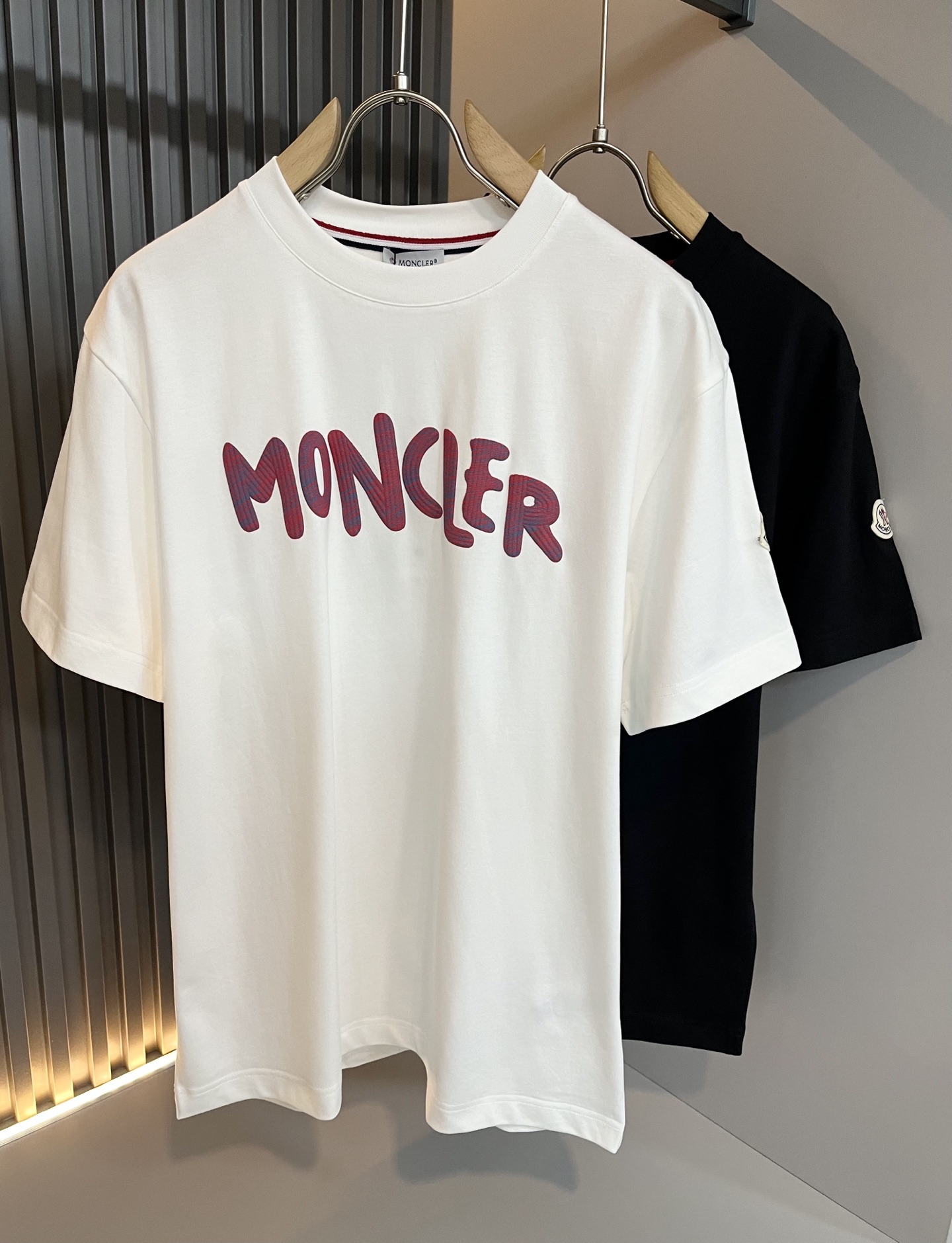Moncler蒙家 2026春夏最新男女同款👫贸易订单短袖T恤，全品相！！网红款！采用logo图案印花设