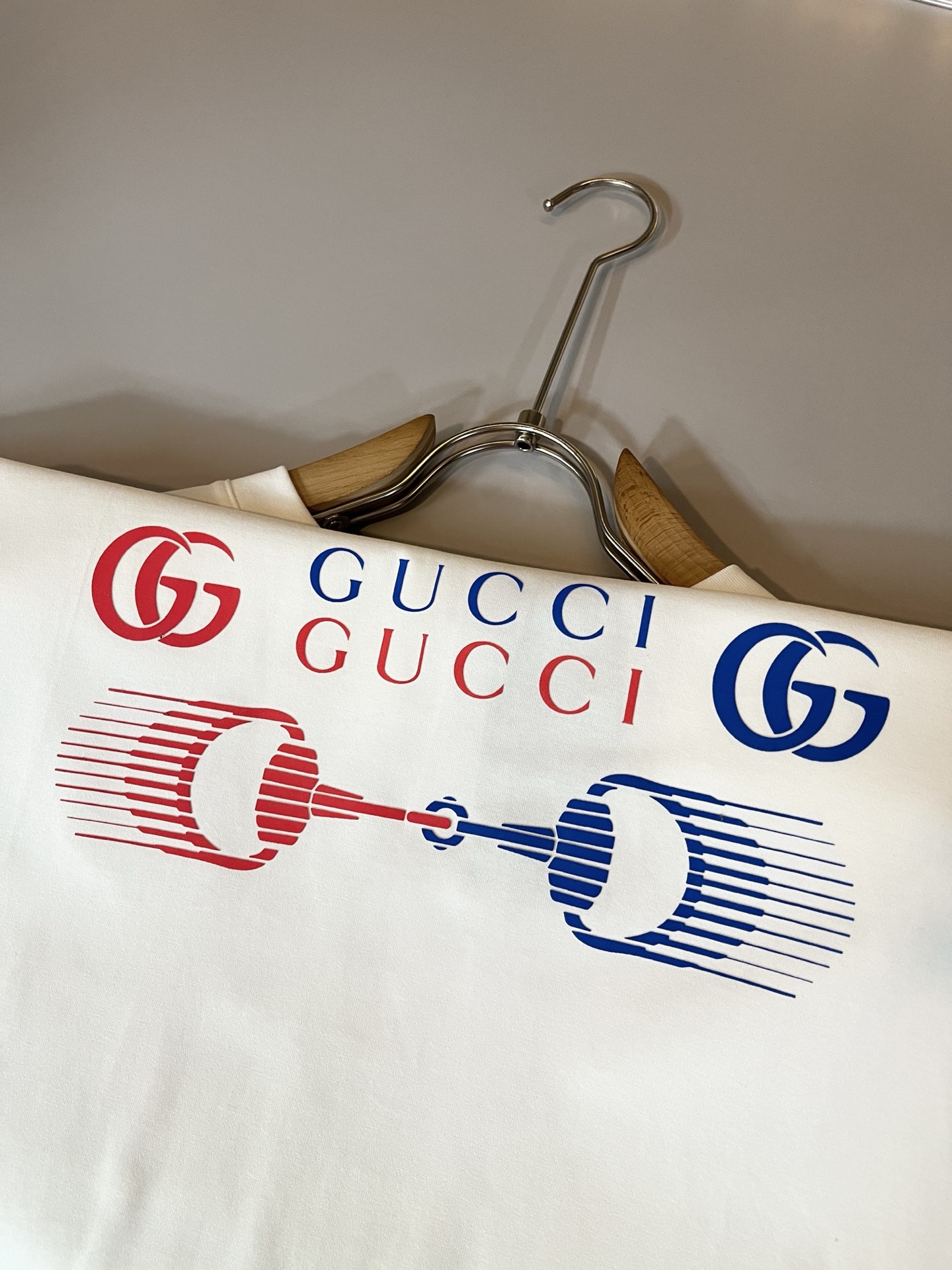 Gucc*古家 2026春夏新款男女同情侣款👫休闲宽松棉质圆领短袖T恤衫！贸易公司渠道稀出，同步官网发售