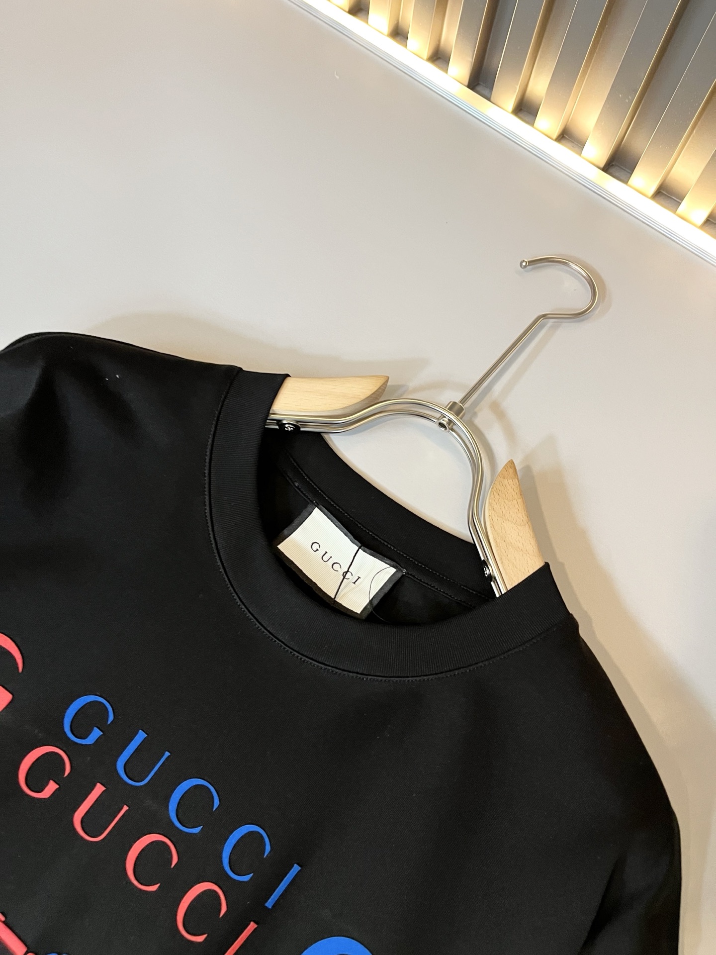 Gucc*古家 2026春夏新款男女同情侣款👫休闲宽松棉质圆领短袖T恤衫！贸易公司渠道稀出，同步官网发售