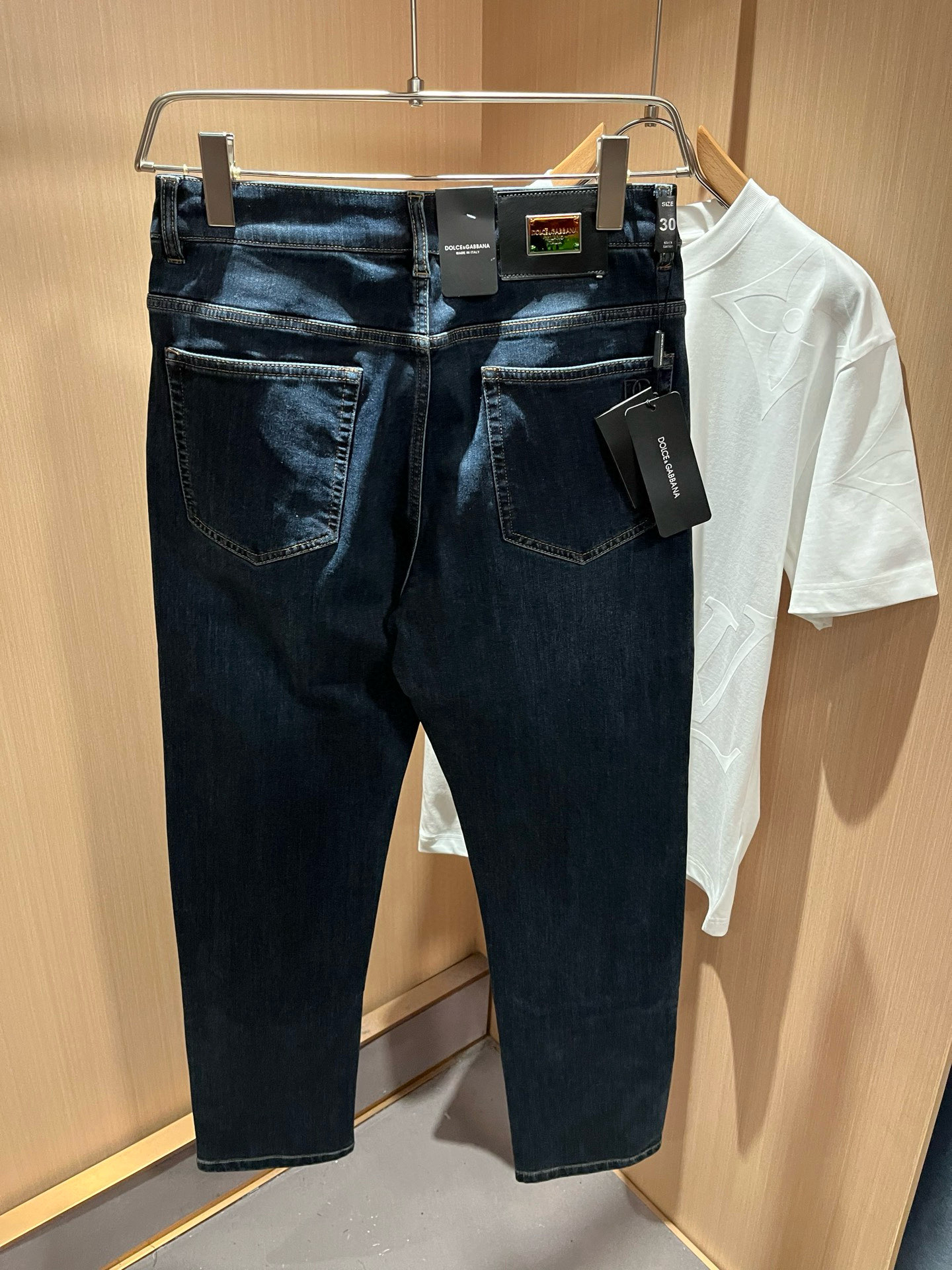 Dolce & 杜嘉*纳 2026春夏新品牛仔裤，水洗处理自然不易变形脱色、立体剪裁完美塑形面料质舒适柔