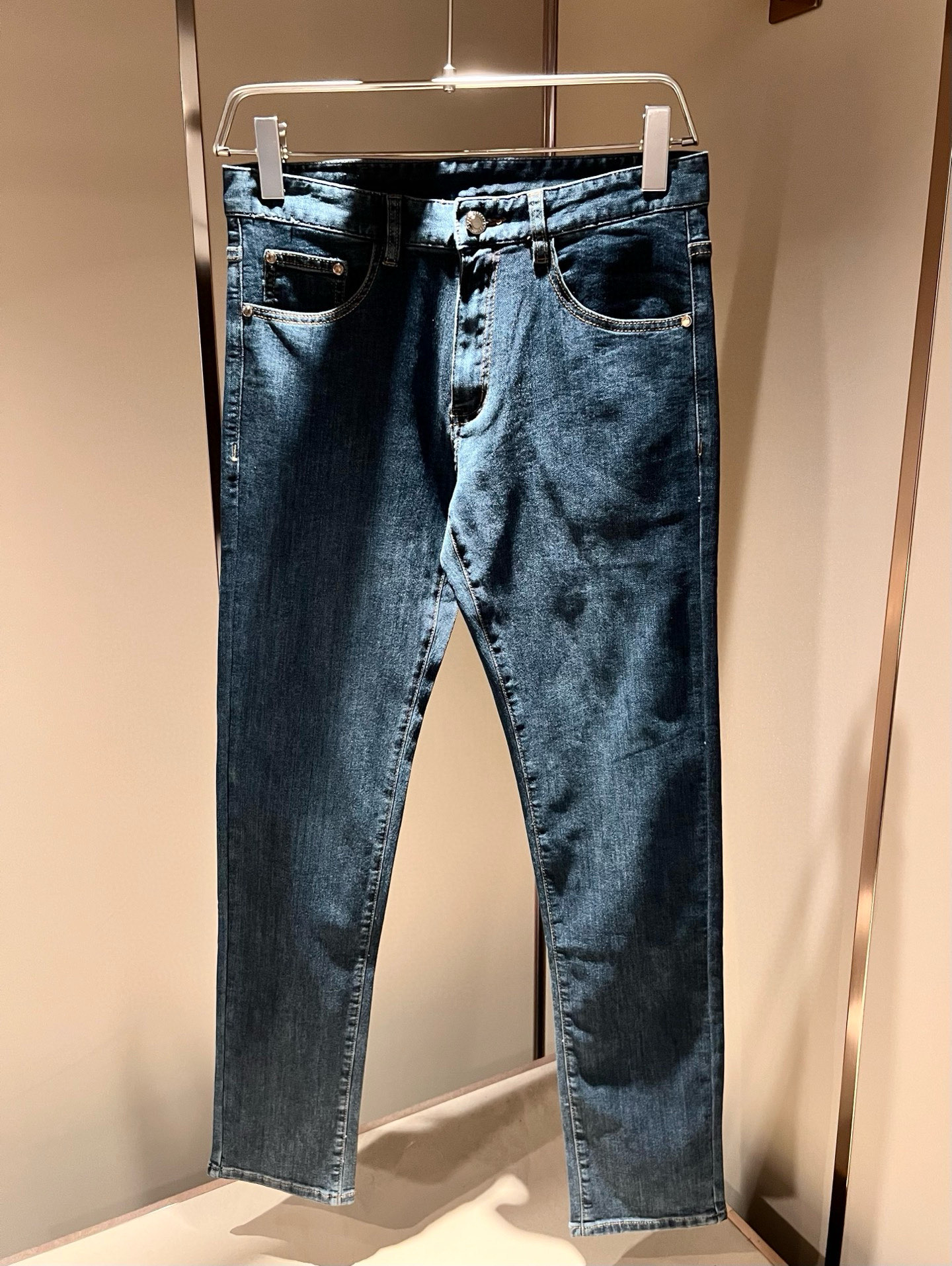 Zegna 杰尼亚 2026春夏新款男士休闲牛仔裤，压轴的渠道货出现了！！柜台同步销售！ 毫不夸张的说，