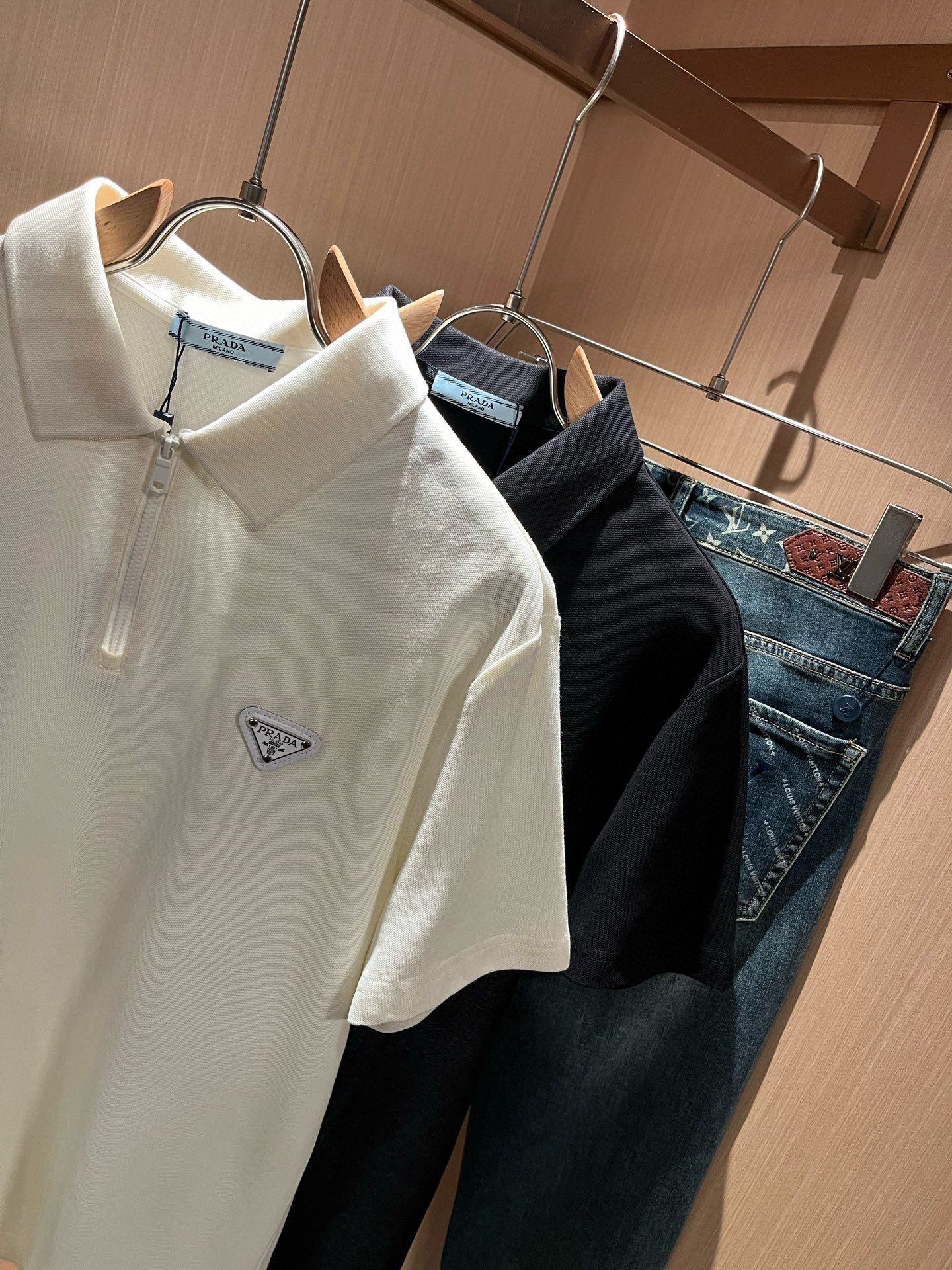 Prad*普*达 2026春夏季新款经典元素短袖Polo衫，经典大方的款式，可以穿十年都还是流行的那种，