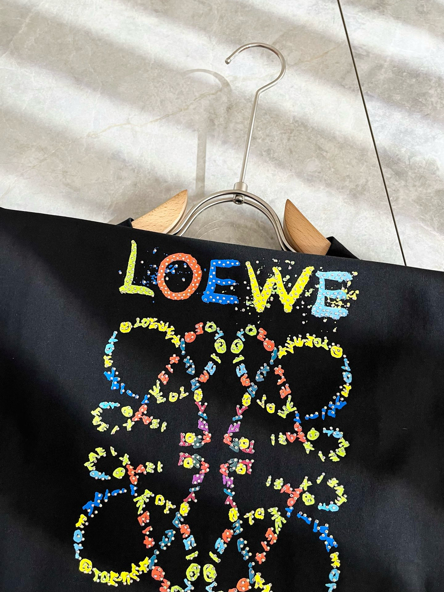 LOE*WE罗*威 2026春夏新款男女同款👫短袖T恤，意大利原厂订单渠道，极具个性高级风，标志logo