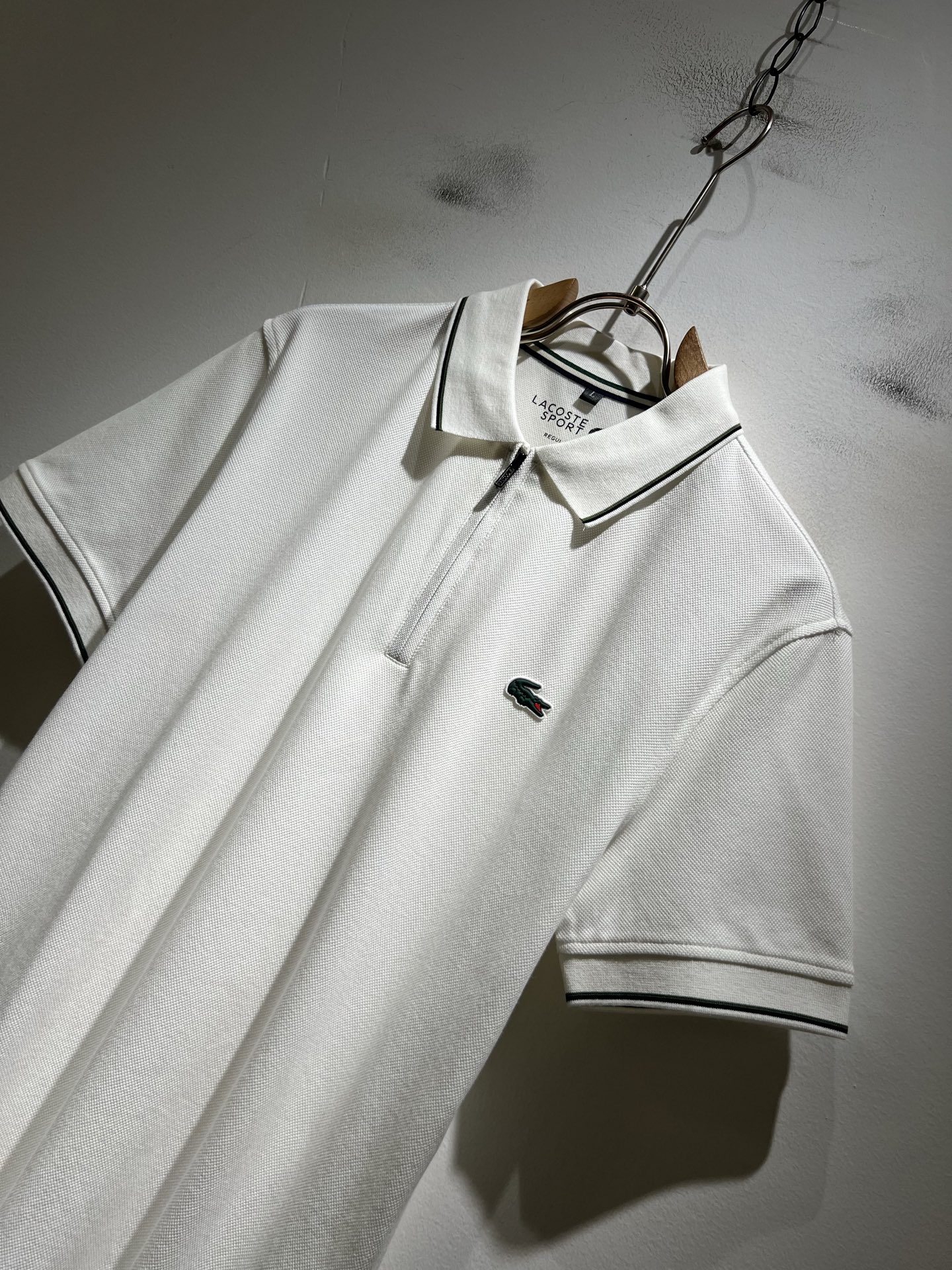 LACOSTE法国鳄鱼 2026春夏男士最新的贸易订单短袖Polo衫，全品相！！胸前采用logo图案压胶