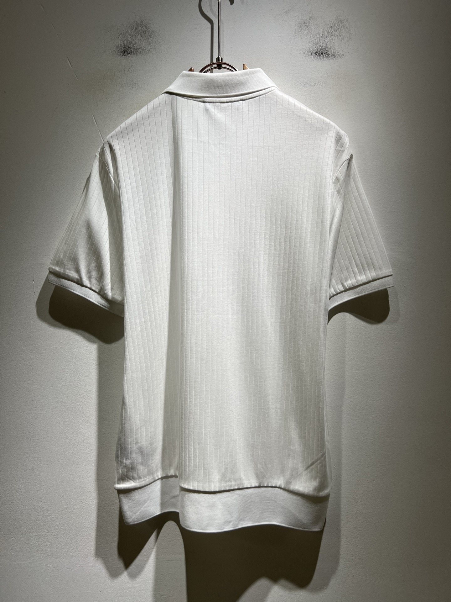 Loro Piana诺悠翩雅 2026春夏男士最新的贸易订单短袖Polo衫，全品相！！定制纯棉面料！上身
