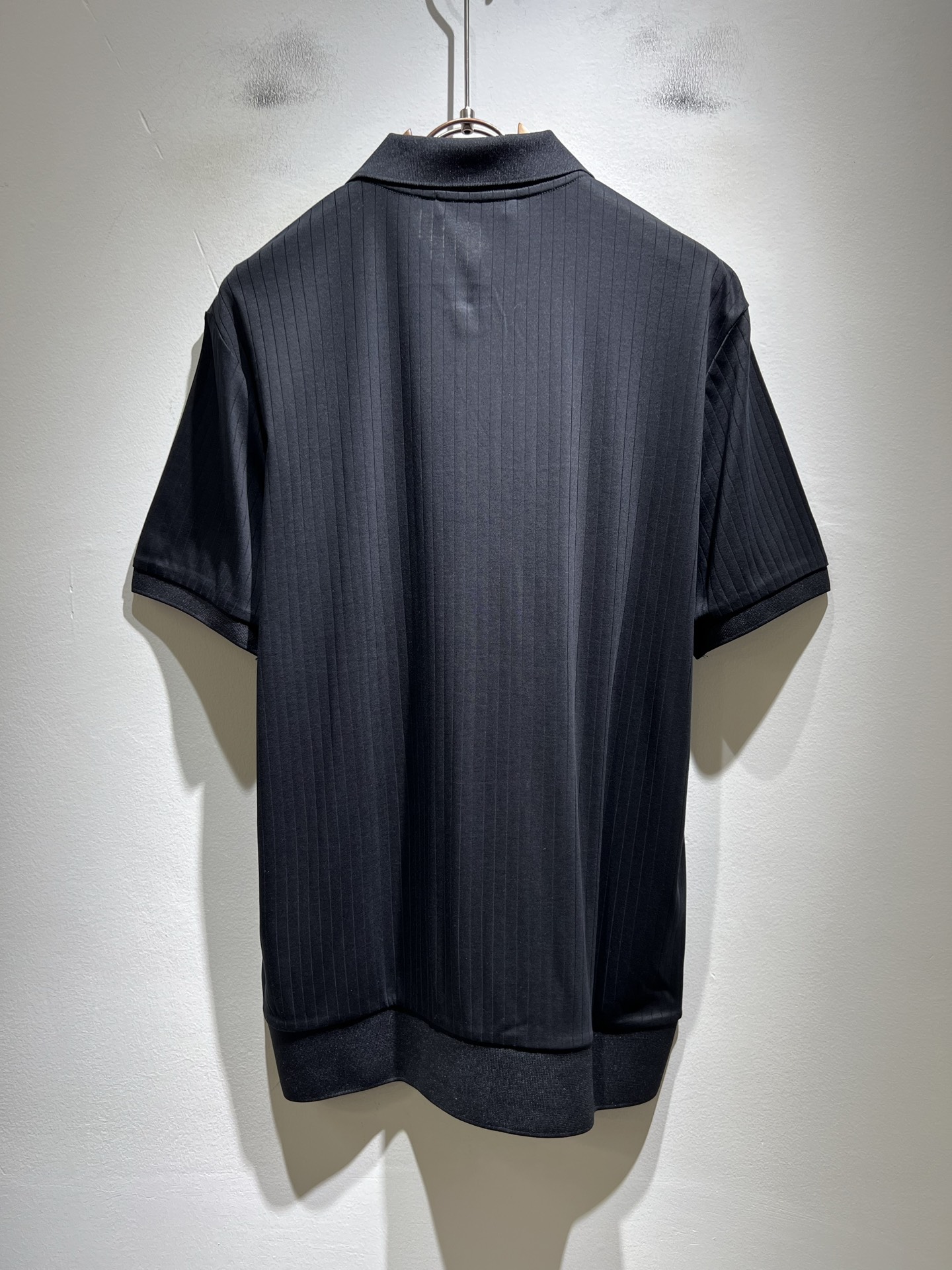 Loro Piana诺悠翩雅 2026春夏男士最新的贸易订单短袖Polo衫，全品相！！定制纯棉面料！上身