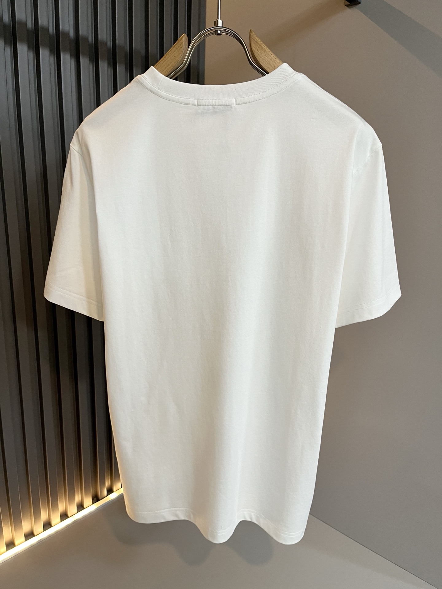 Moncler蒙家 2026春夏最新男女同款👫贸易订单短袖T恤，全品相！！网红款！采用logo图案印花设
