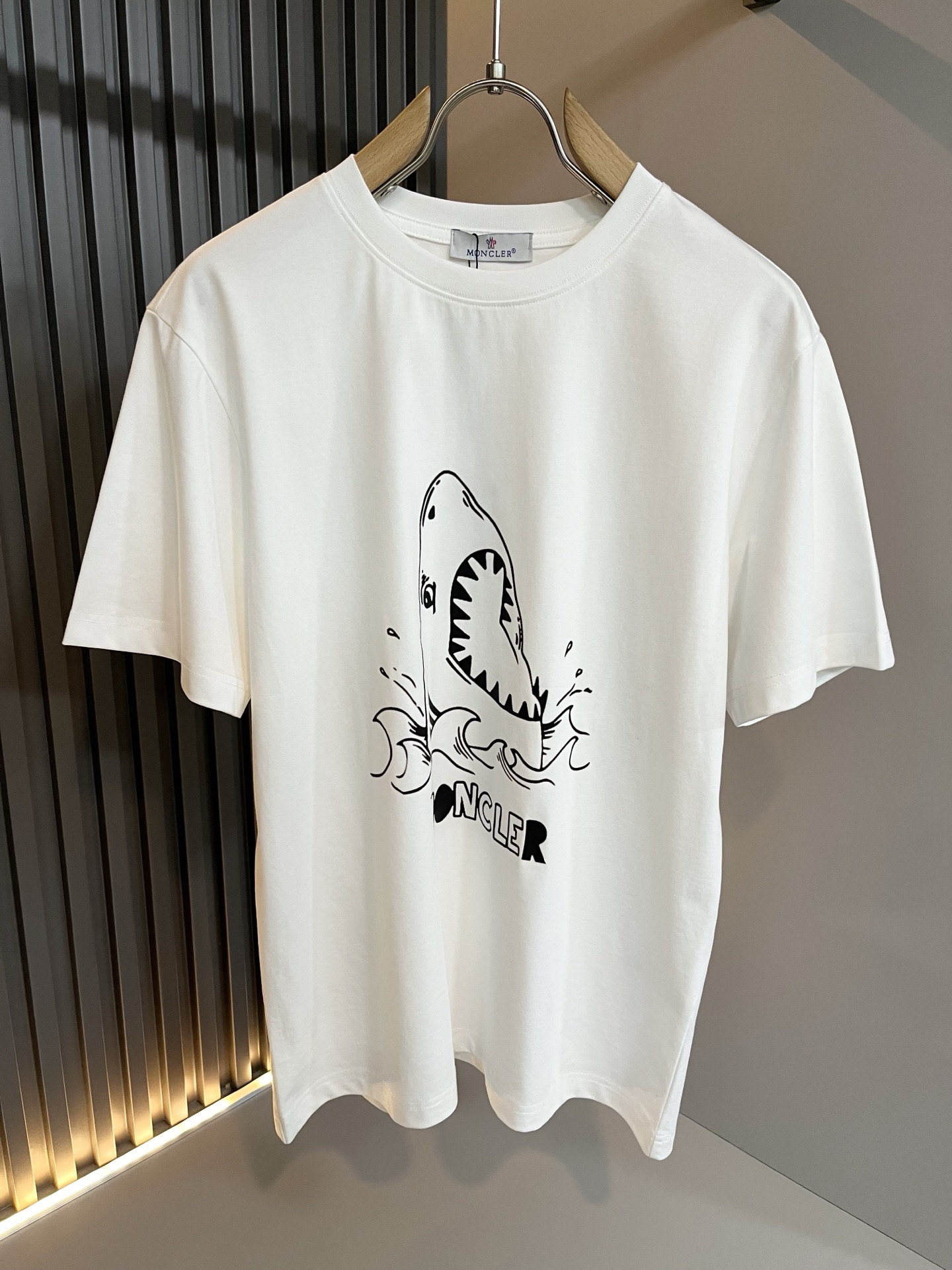 Moncler蒙家 2026春夏最新男女同款👫贸易订单短袖T恤，全品相！！网红款！采用logo图案印花设