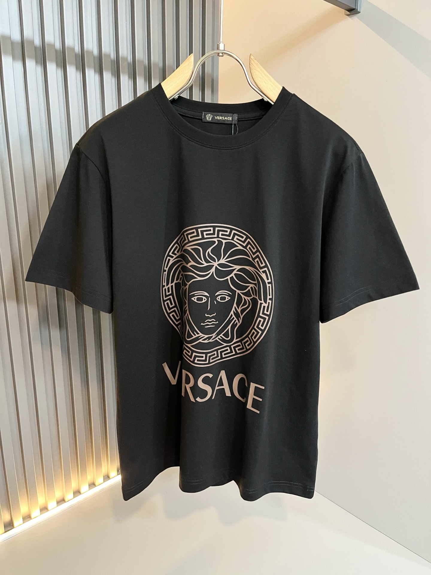 VERS*CE/范*哲 2026春夏新品原单短袖T恤，VERS*CE/范*哲 贸易公司渠道 产品 值的推