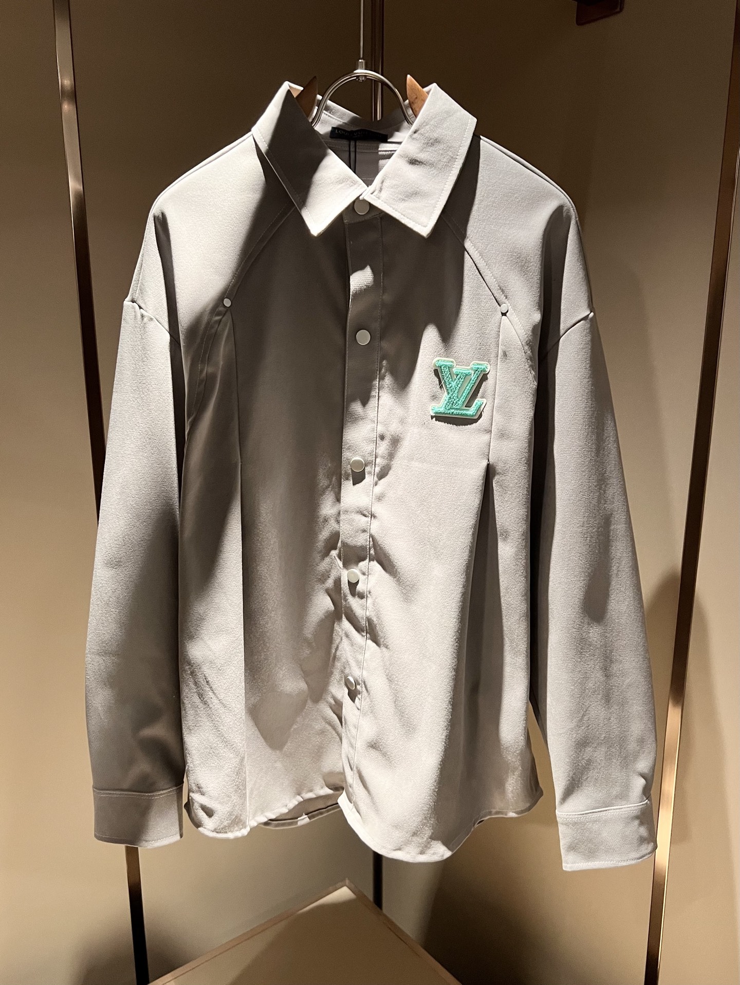 Louis Vuit*on 路易*登 2026春夏新款轻奢男女同款👫衬衣，路易家族的新高端，细节品质永远