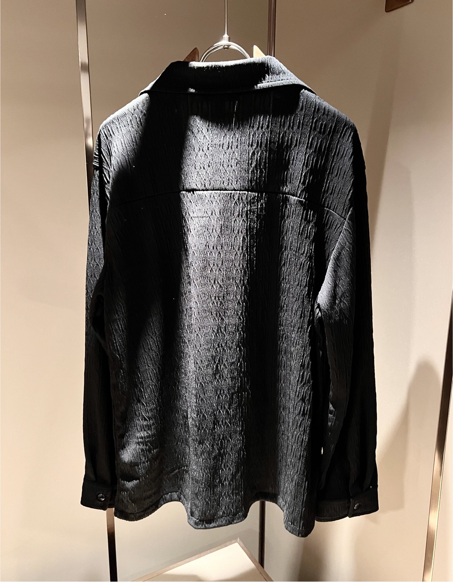BottegaVene*a宝*嘉 2026春夏新款男士衬衣，，这是今年目前为止最牛批的一款纯色高品质面料