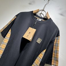 BURBER*Y巴*莉2026春夏新品短袖T恤,重磅来袭,最近比较火热的环保纯棉面料制作而成,高端户外运 BURBER*Y巴*莉2026春夏新品短袖T恤,重磅来袭,最近比较火热的环保纯棉面料制作而成,高端户外运