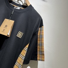 BURBER*Y巴*莉2026春夏新品短袖T恤,重磅来袭,最近比较火热的环保纯棉面料制作而成,高端户外运 BURBER*Y巴*莉2026春夏新品短袖T恤,重磅来袭,最近比较火热的环保纯棉面料制作而成,高端户外运