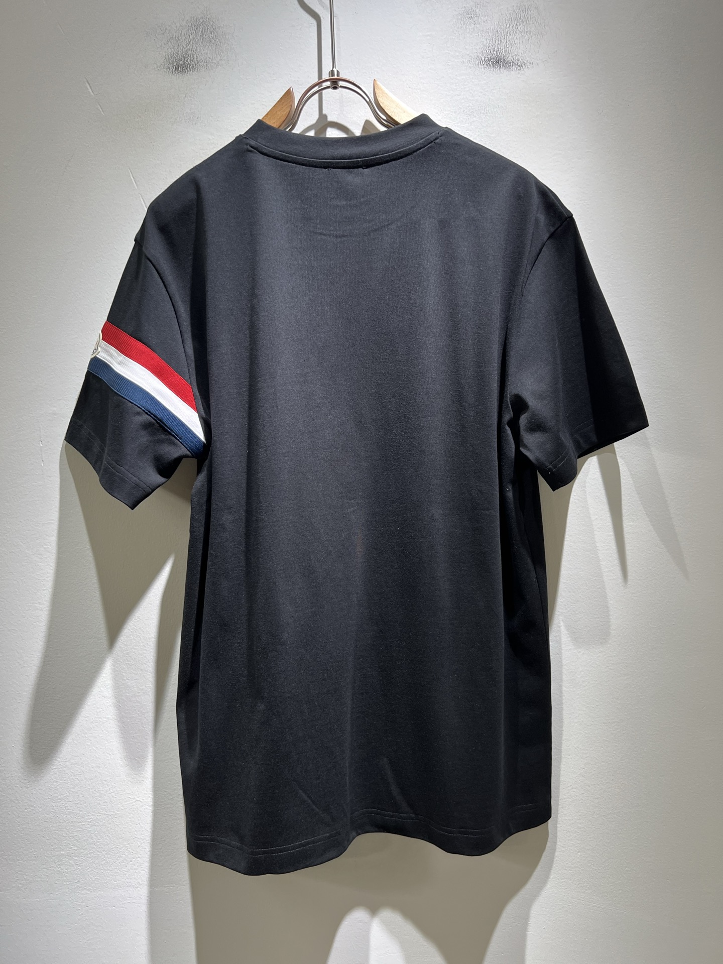 Moncler蒙家 2026春夏最新男女同款👫贸易订单短袖T恤，全品相！！网红款！采用logo图案刺绣设