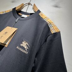 BURBER*Y巴*莉2026春夏新品短袖T恤,重磅来袭,最近比较火热的环保纯棉面料制作而成,高端户外运 BURBER*Y巴*莉2026春夏新品短袖T恤,重磅来袭,最近比较火热的环保纯棉面料制作而成,高端户外运