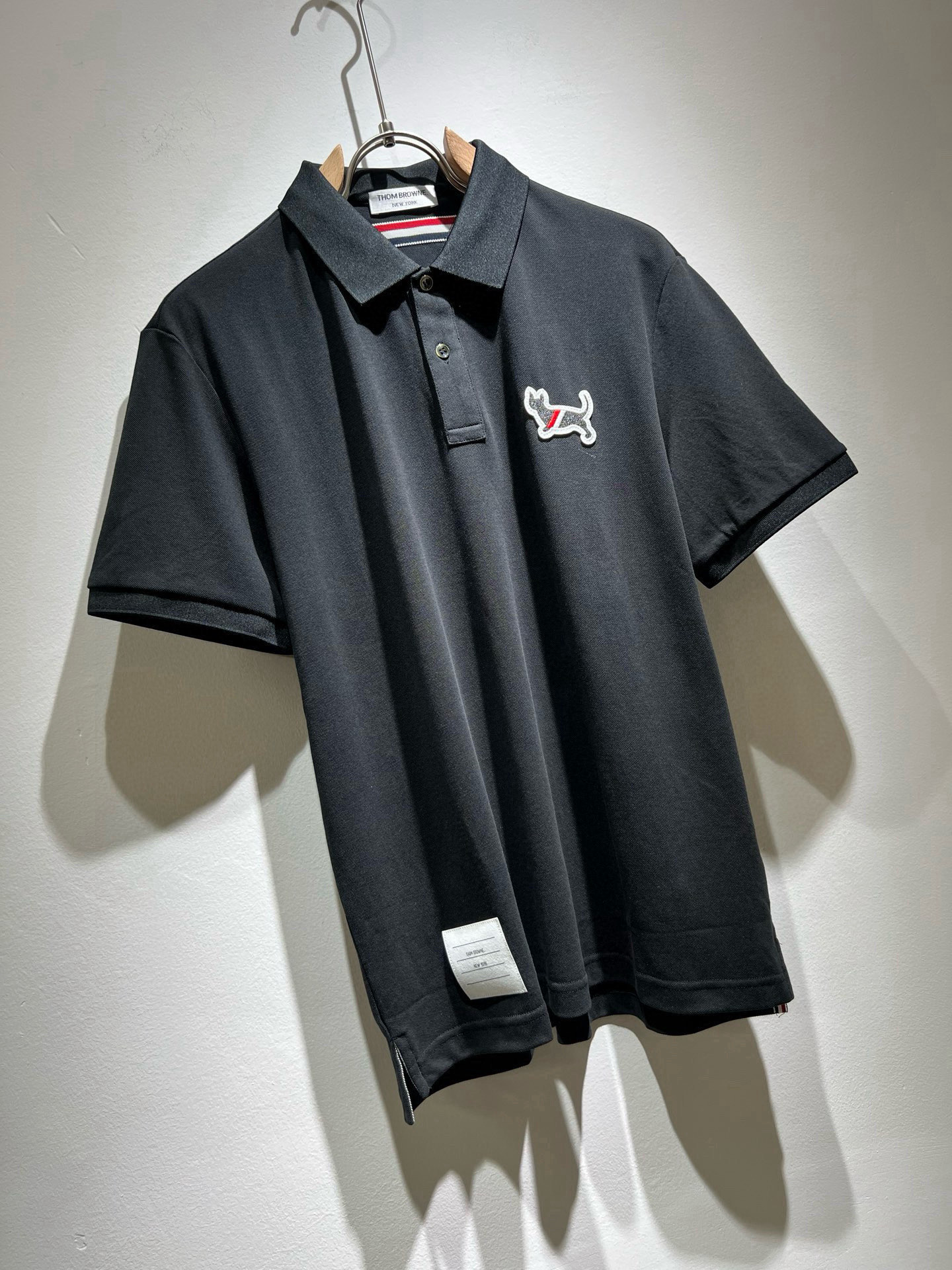 ThomBrow*e汤姆*朗 ~2026春夏新品！官网同步有售，休闲经典翻领短袖Polo衫，独特设计魅力
