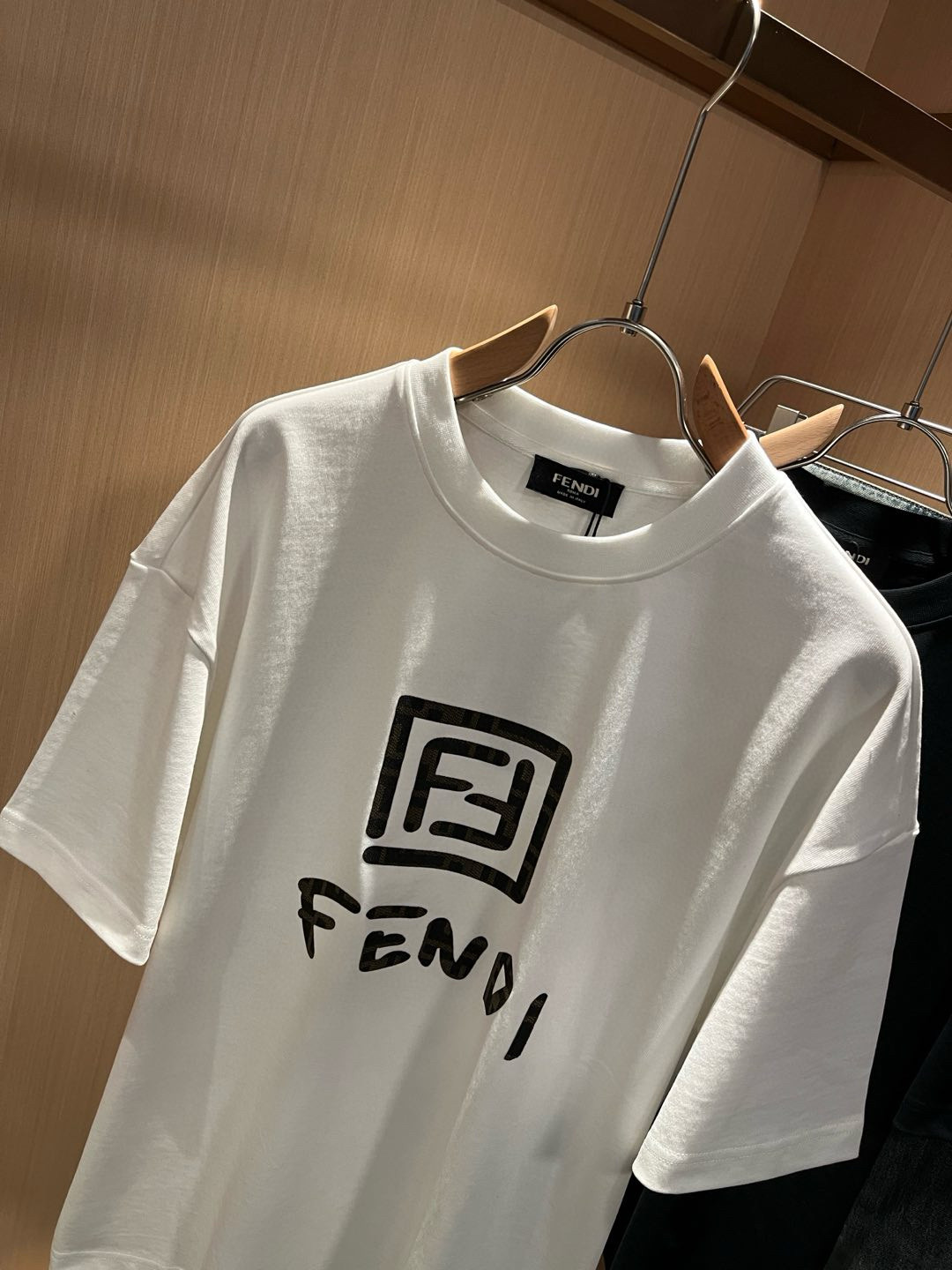 FEN*I 芬*迪2026春夏新款FD家族FF男女同款👫短袖T恤，男女同款👫百搭极简短袖。意大利原厂订单