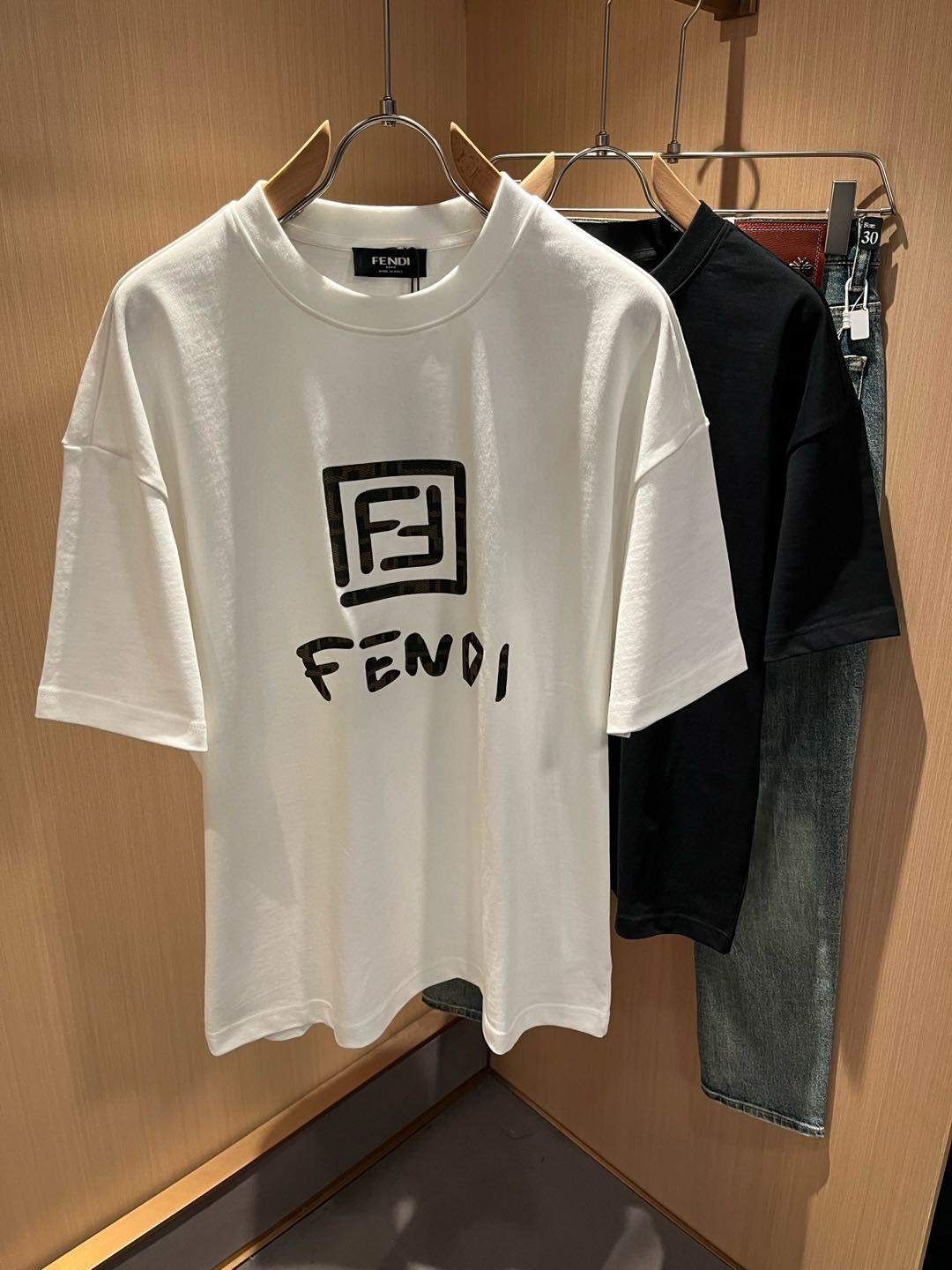 FEN*I 芬*迪2026春夏新款FD家族FF男女同款👫短袖T恤，男女同款👫百搭极简短袖。意大利原厂订单