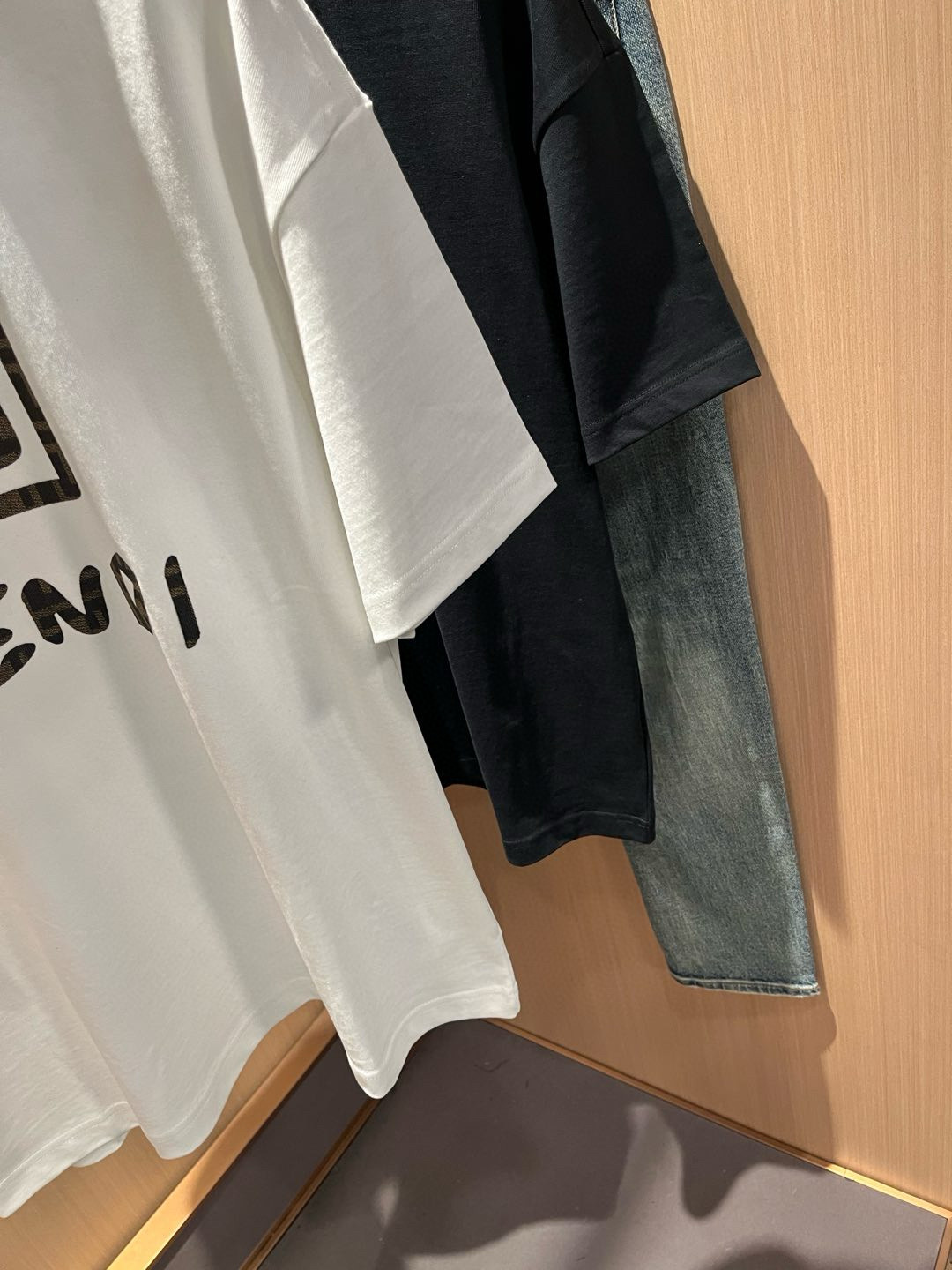 FEN*I 芬*迪2026春夏新款FD家族FF男女同款👫短袖T恤，男女同款👫百搭极简短袖。意大利原厂订单