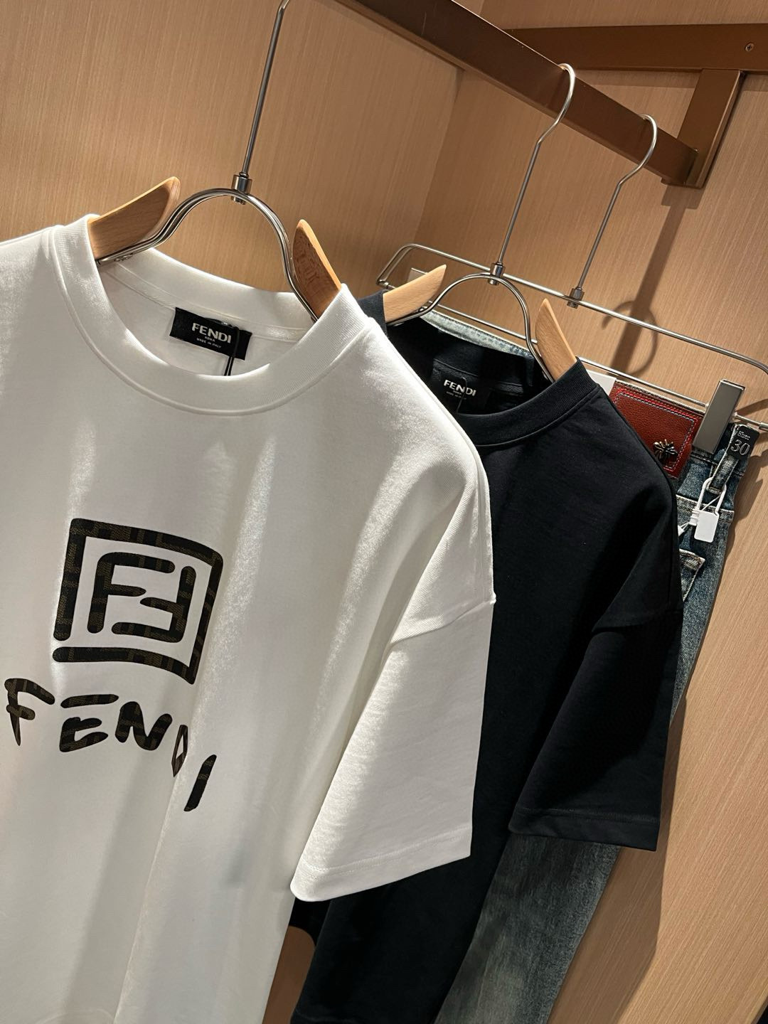 FEN*I 芬*迪2026春夏新款FD家族FF男女同款👫短袖T恤，男女同款👫百搭极简短袖。意大利原厂订单
