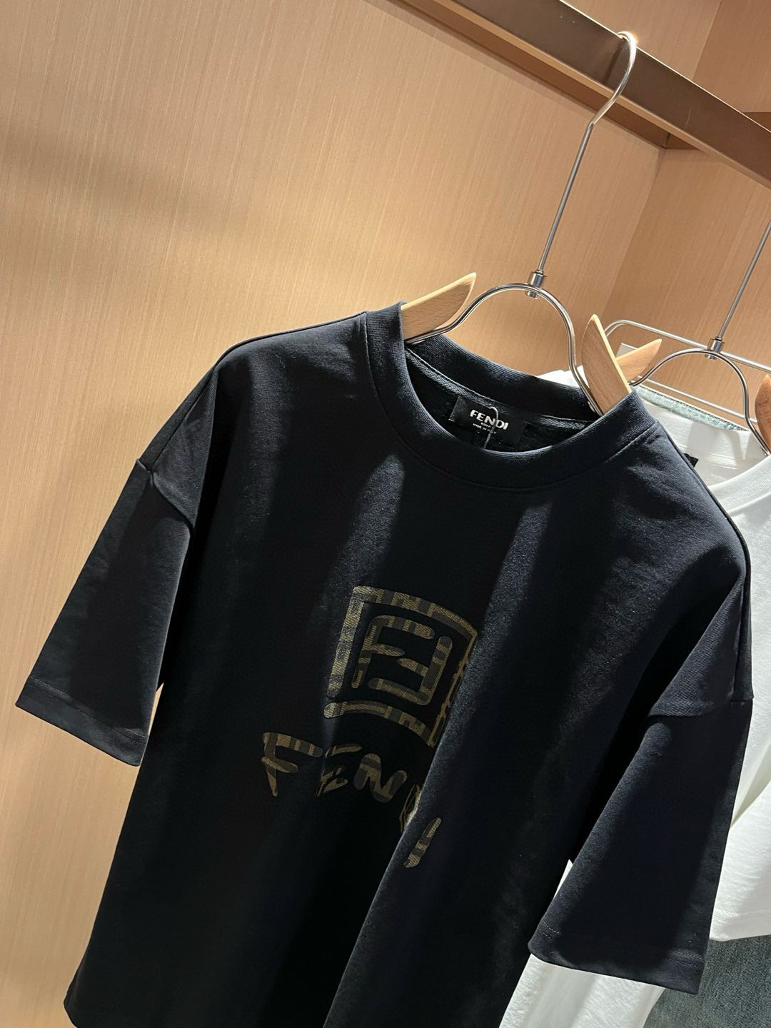 FEN*I 芬*迪2026春夏新款FD家族FF男女同款👫短袖T恤，男女同款👫百搭极简短袖。意大利原厂订单