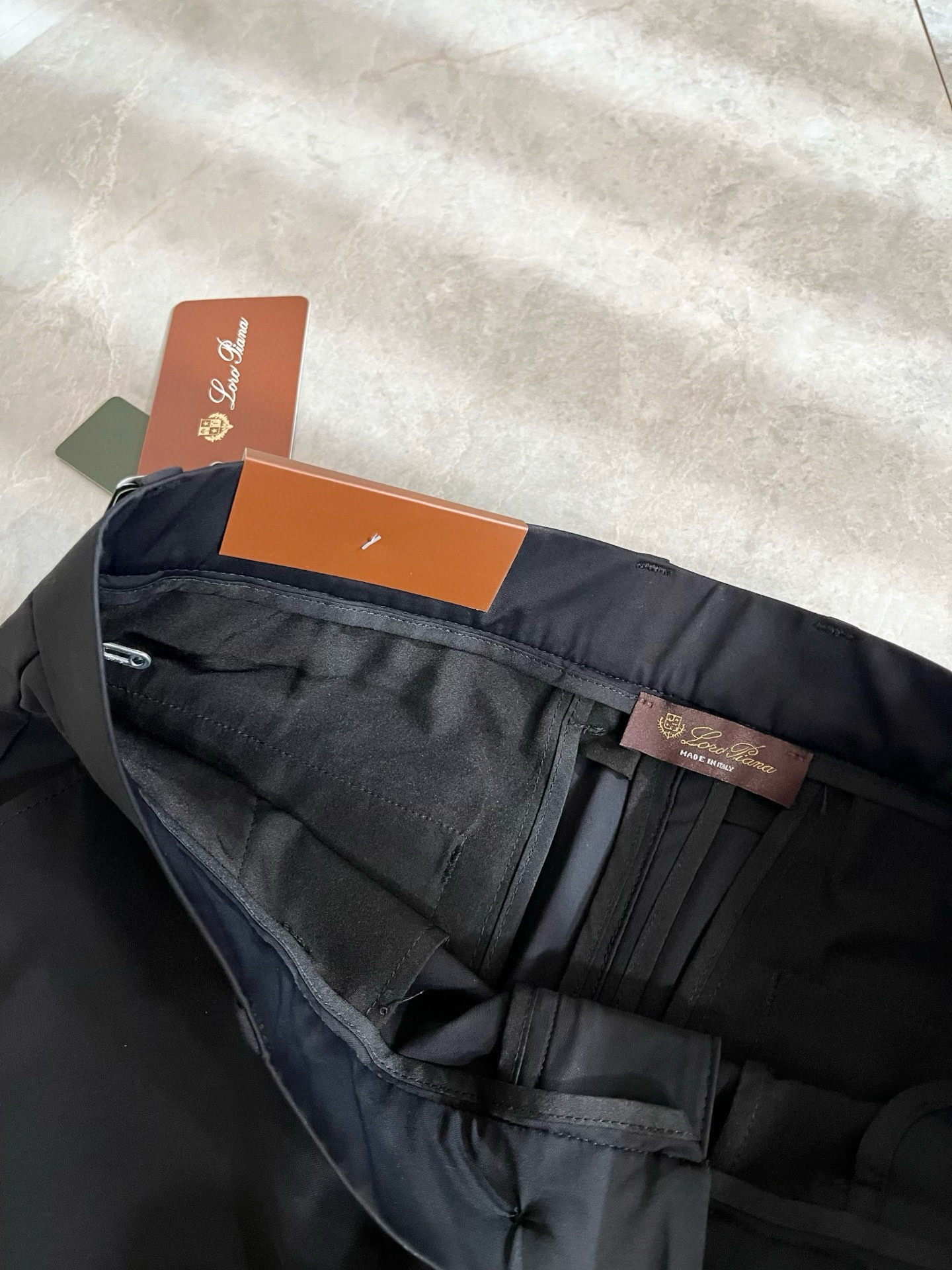 Loro Piana诺悠翩雅 2026春夏新品男士时装款高端休闲裤，香港洋行渠道货，日本原厂出品，纯血统