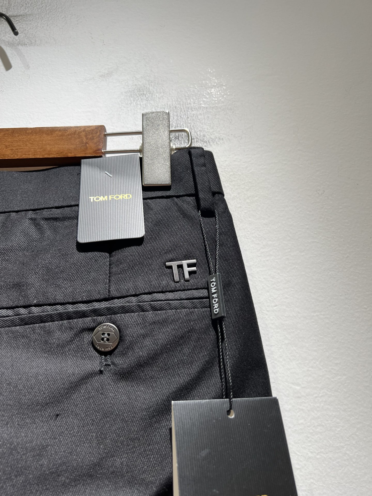 TOM FORD 汤姆福特 2026春夏新品男士休闲裤，最新的贸易订单全品相！上身舒适透气，不僵硬，整体