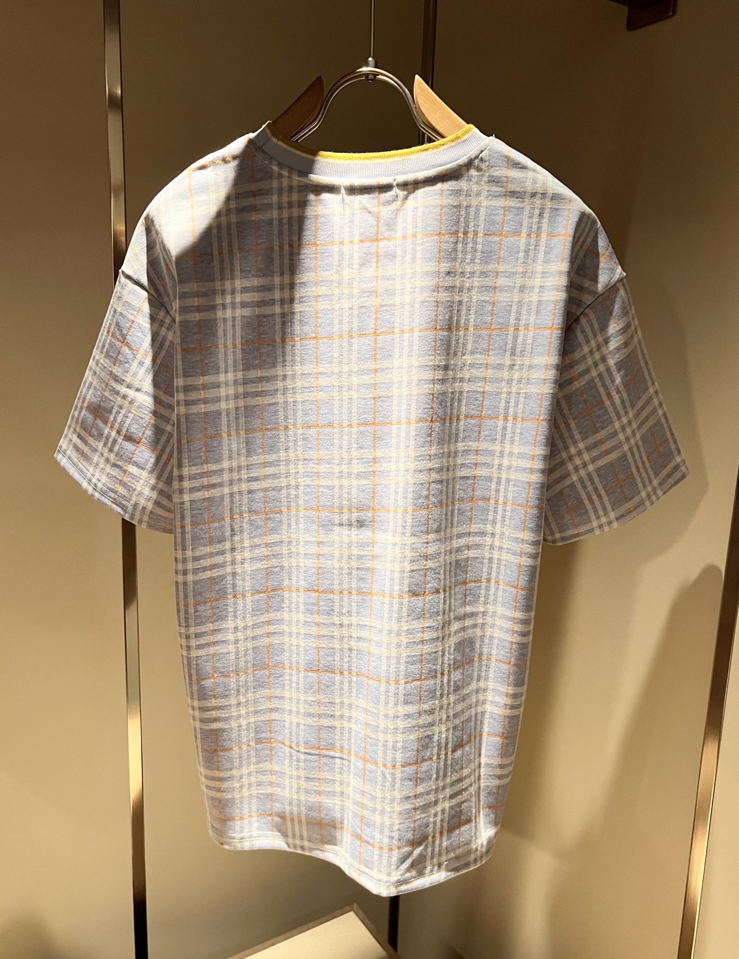 Bur*erry 巴*莉 2026春夏新款男女同款👫休闲套装，品牌最新设计元素！既不单调也不复杂，好处的