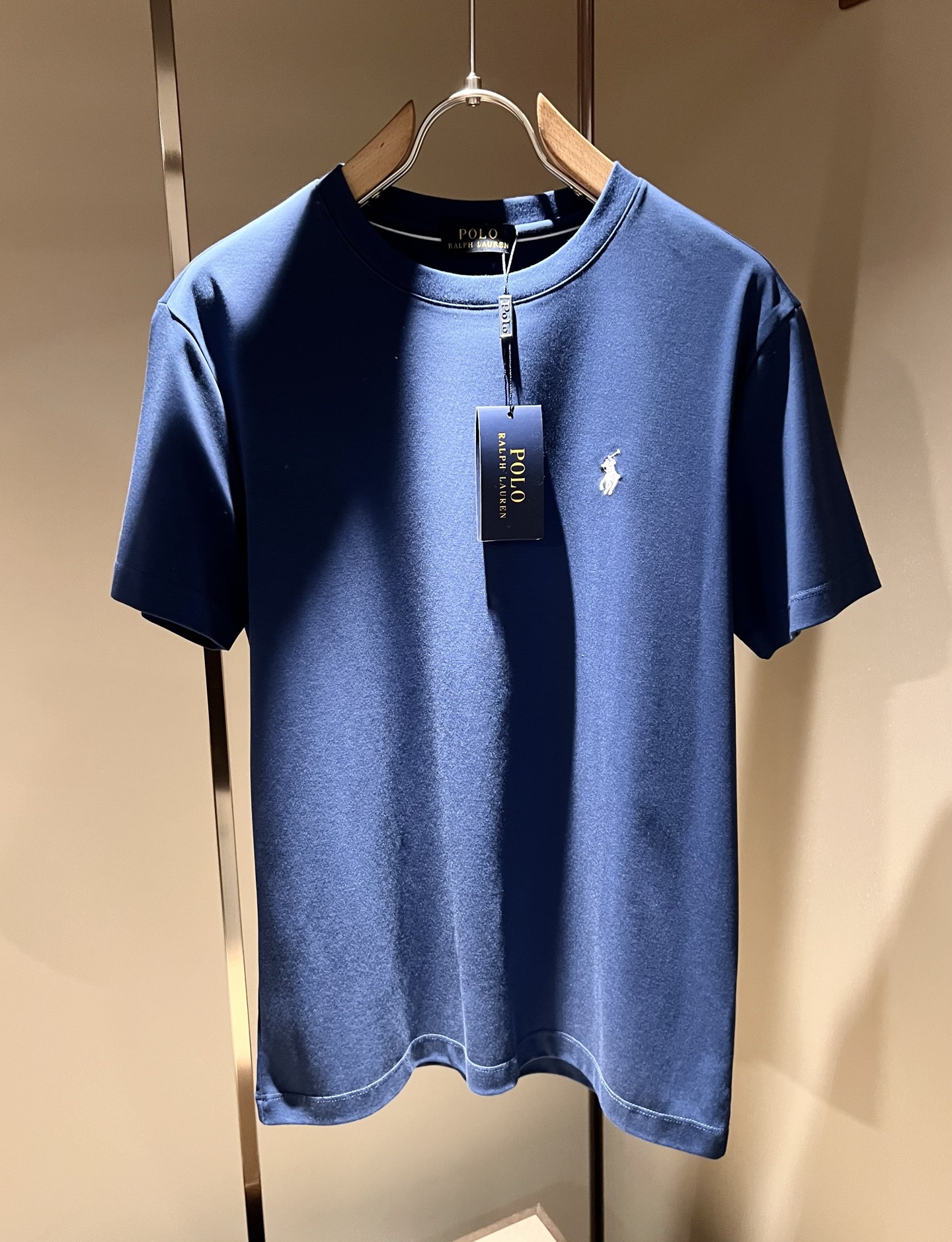 保罗POLOSPORT 2026春夏新款男士短袖打底衫，简约纯色时尚款不乏有许多设计大咖们都对于纯色都有