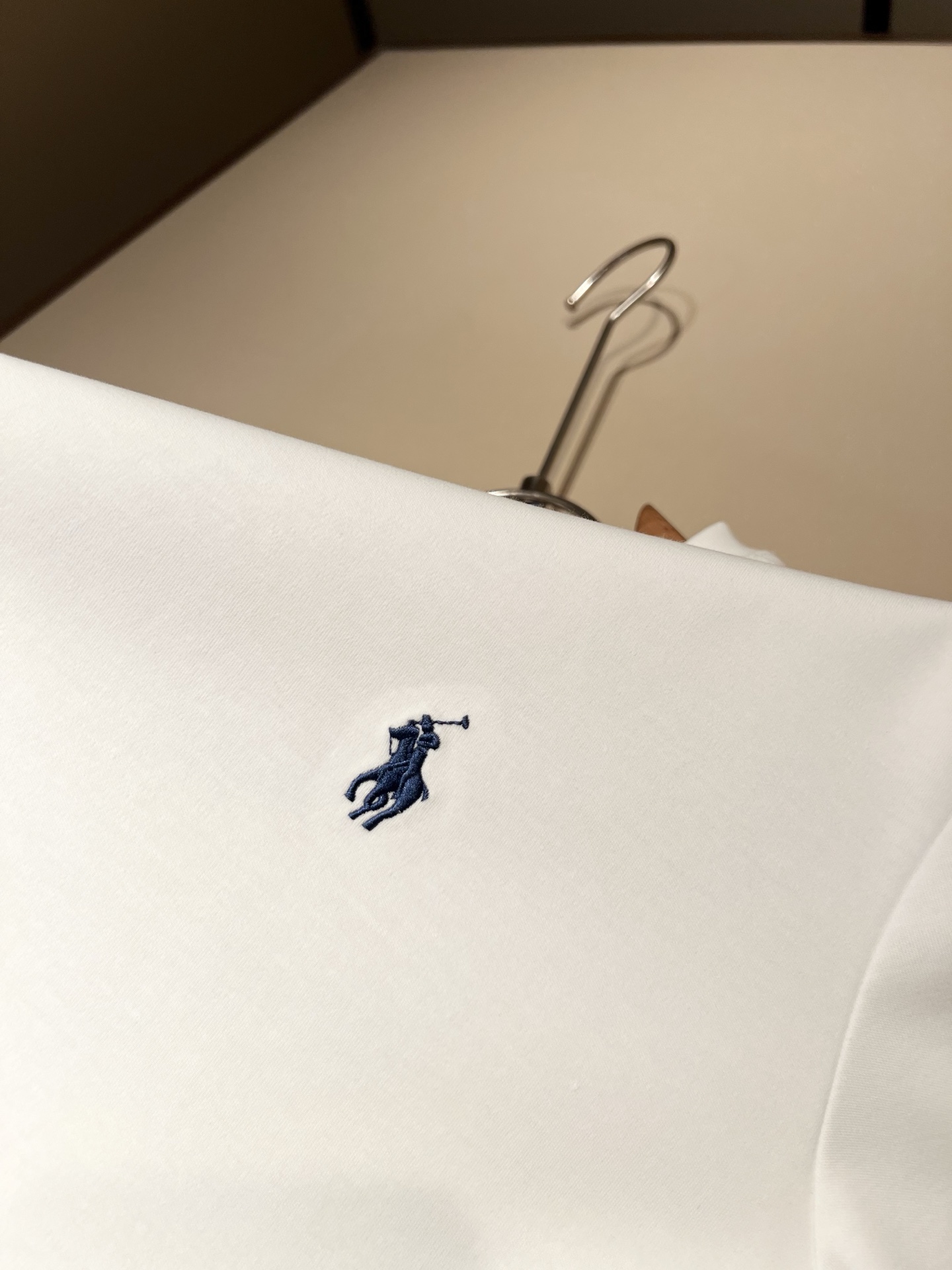 保罗POLOSPORT 2026春夏新款男士短袖打底衫，简约纯色时尚款不乏有许多设计大咖们都对于纯色都有