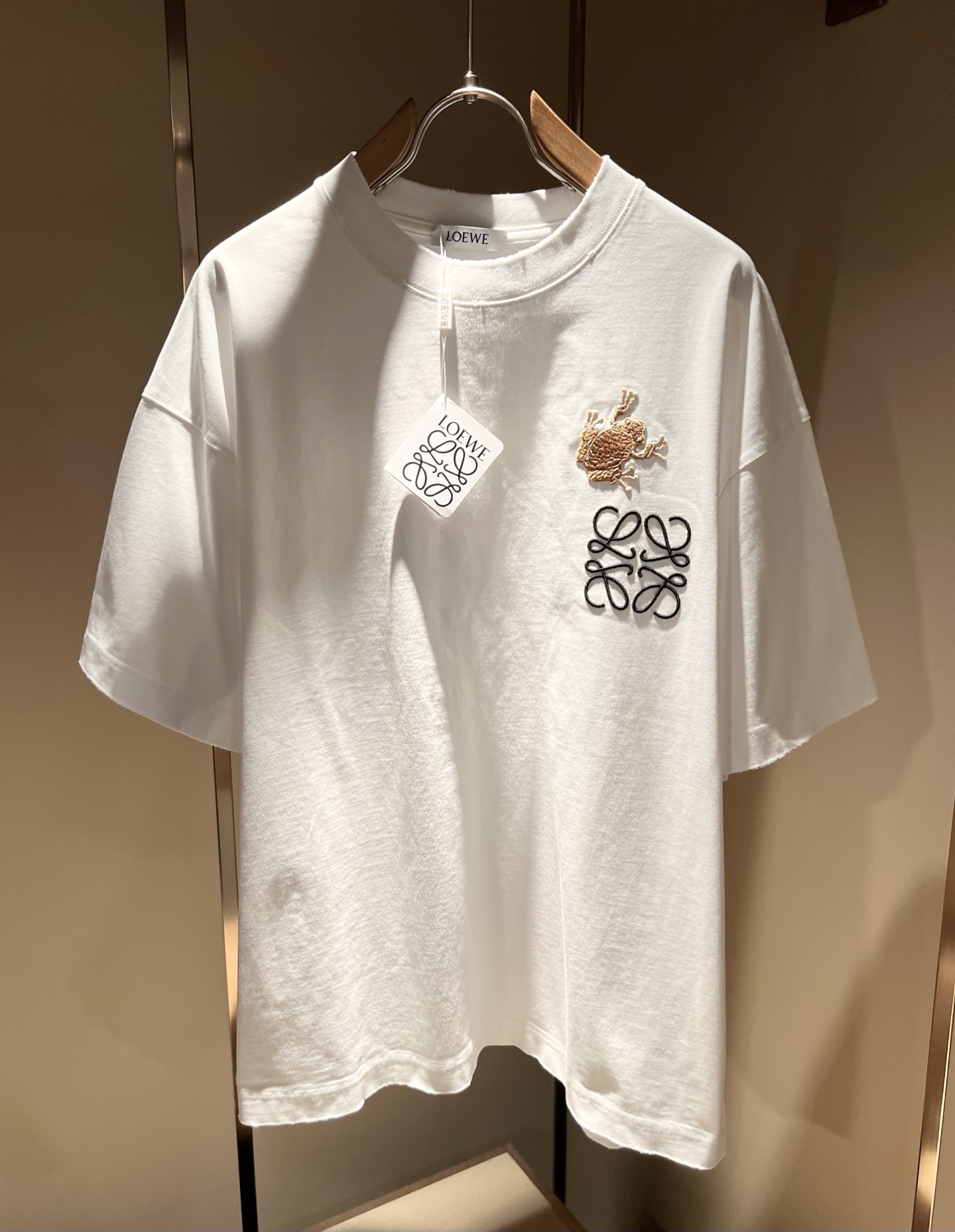 LOE*WE罗*威 2026春夏新款男女同款👫短袖T恤，意大利原厂订单渠道，极具个性高级风，标志logo