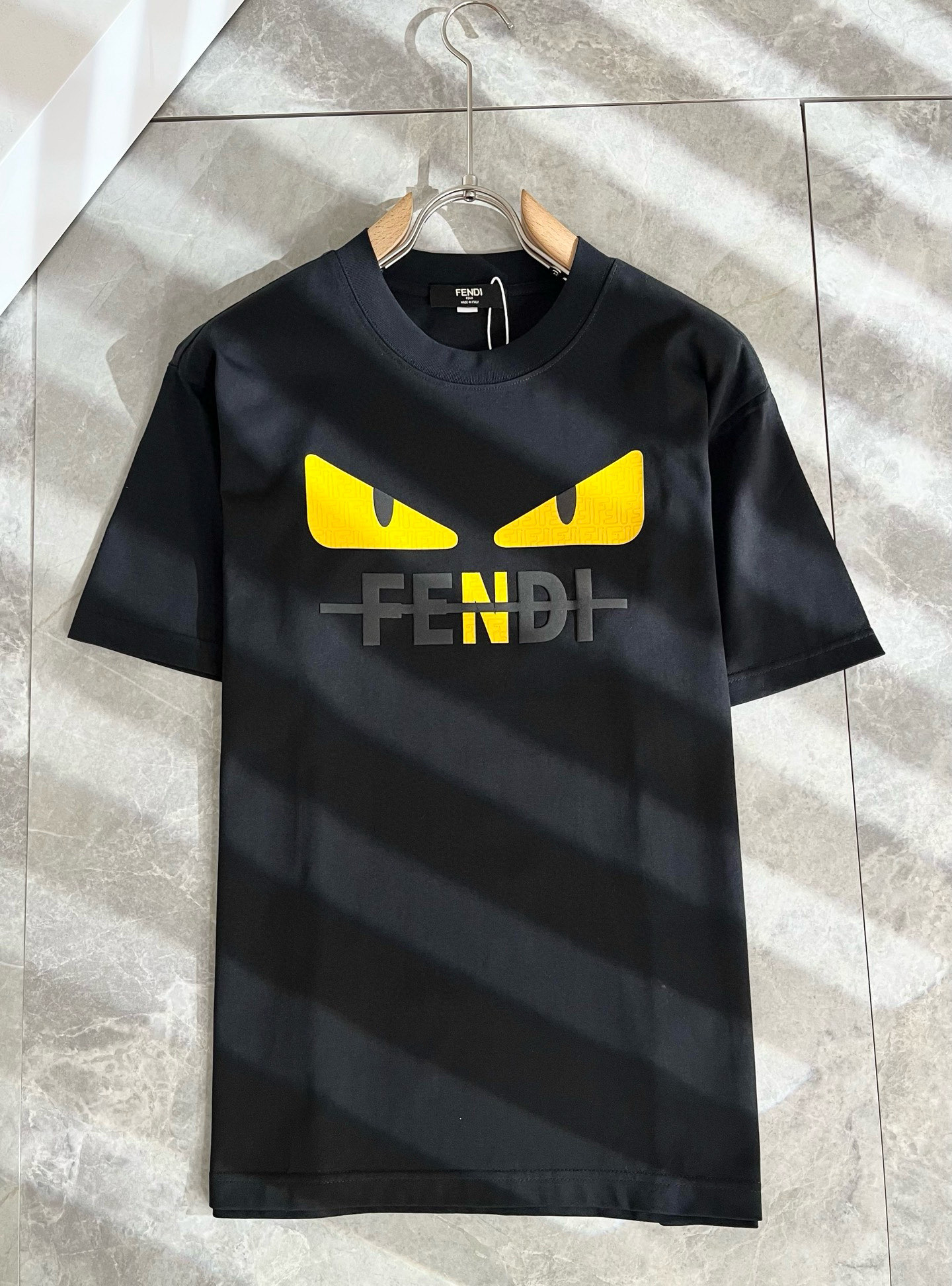 FEN*I 芬*迪2026春夏新款FD家族FF男女同款👫T恤，男女同款👫百搭极简短袖。意大利原厂订单，F