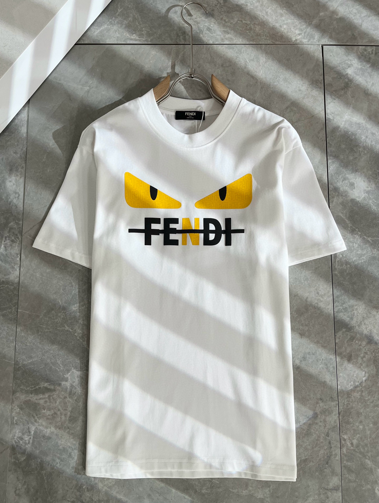 FEN*I 芬*迪2026春夏新款FD家族FF男女同款👫T恤，男女同款👫百搭极简短袖。意大利原厂订单，F