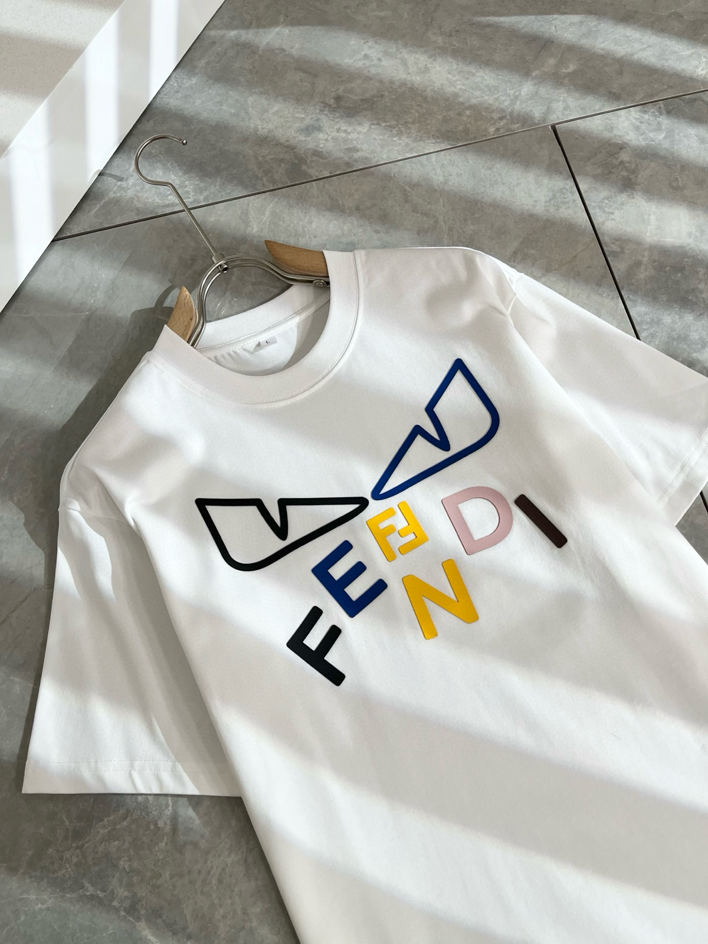 FEN*I 芬*迪2026春夏新款FD家族FF男女同款👫T恤，男女同款👫百搭极简短袖。意大利原厂订单，F
