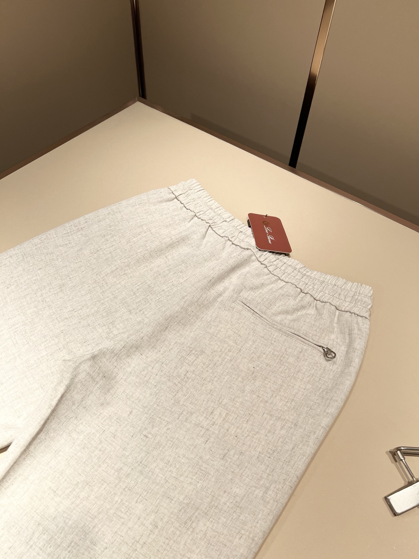 loro Piana诺悠翩雅 2026春夏新品男士棉麻休闲裤，最新的贸易订单全品相！！网红款！上身舒适透