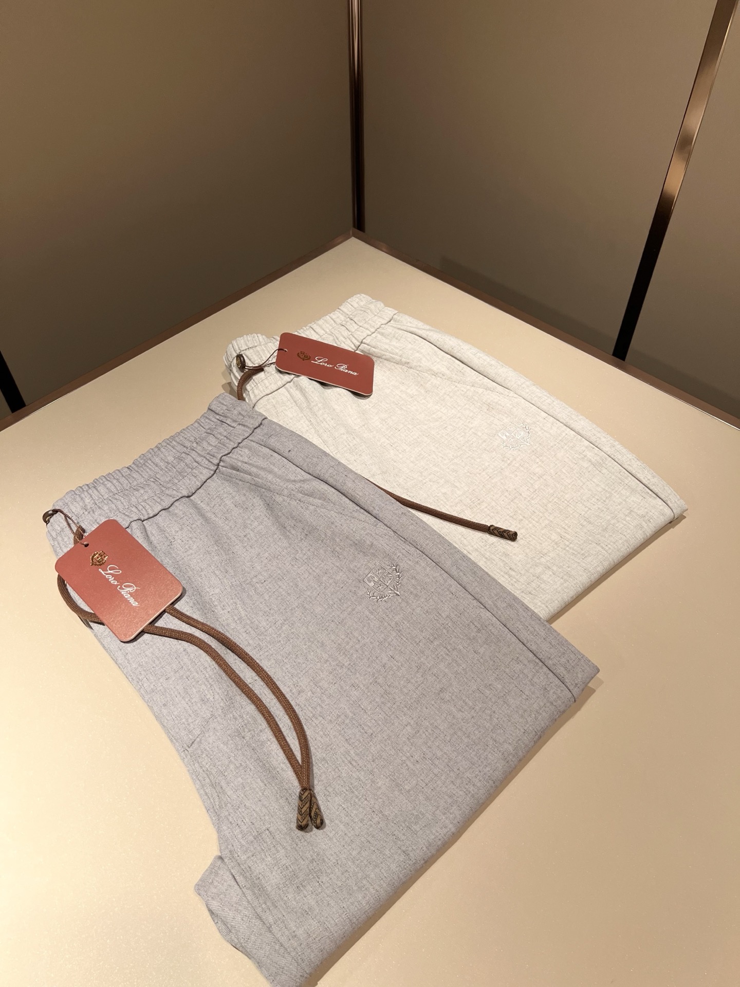 loro Piana诺悠翩雅 2026春夏新品男士棉麻休闲裤，最新的贸易订单全品相！！网红款！上身舒适透