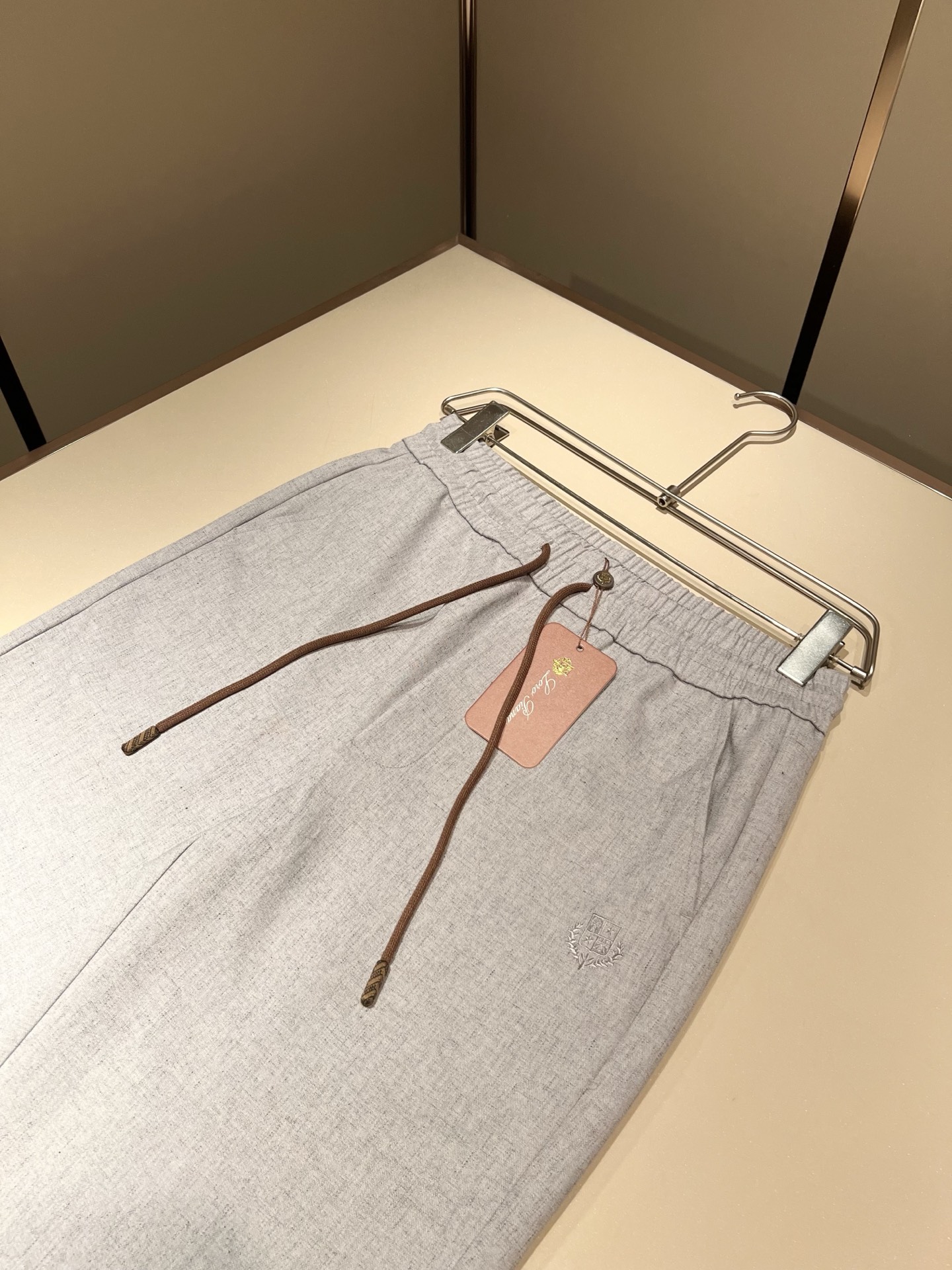 loro Piana诺悠翩雅 2026春夏新品男士棉麻休闲裤，最新的贸易订单全品相！！网红款！上身舒适透