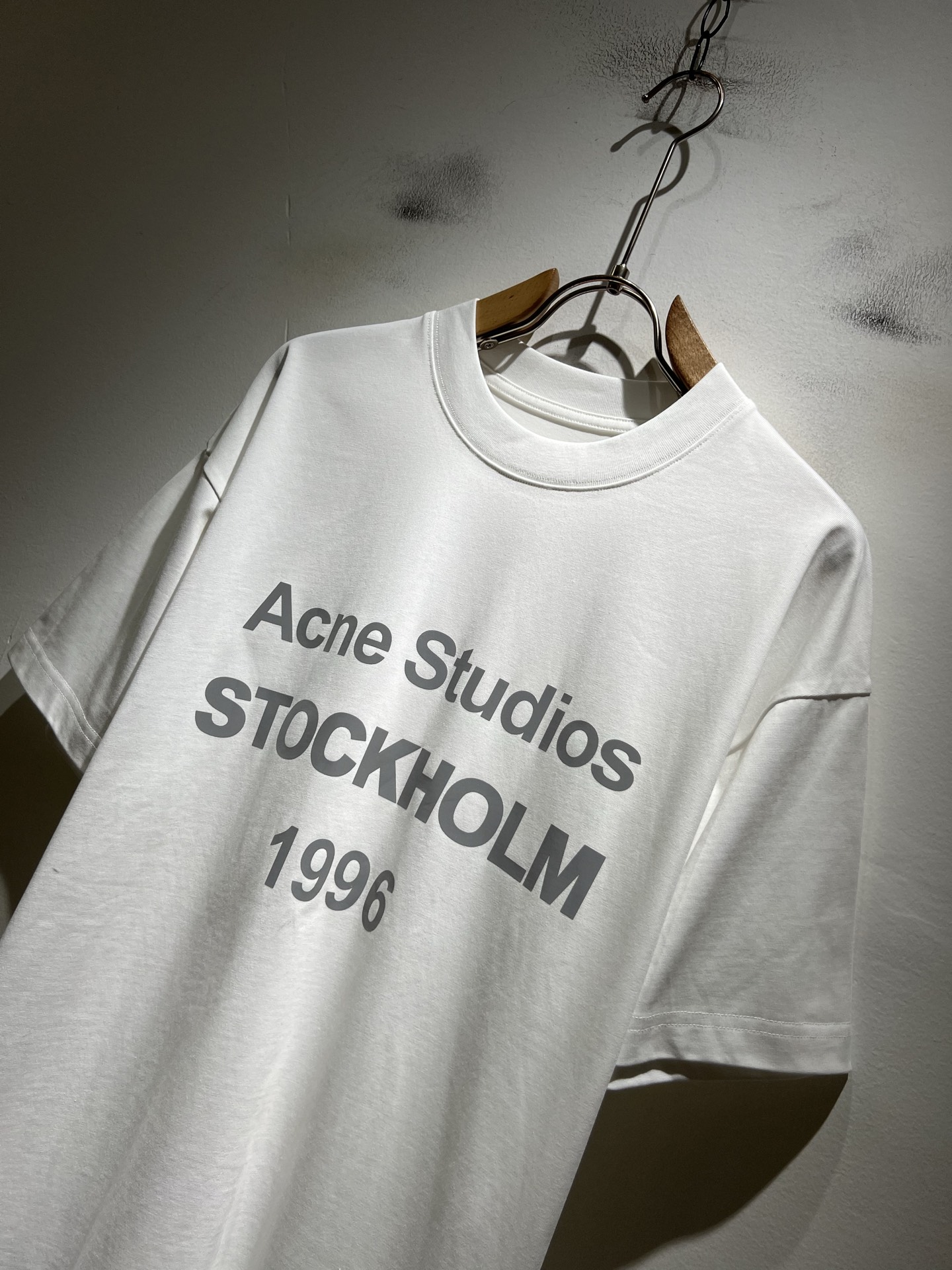 Acne Studi*os2026春夏新款男女同款👫短袖T恤，专柜同步发售！定制专属洗水纯棉面料，定制原