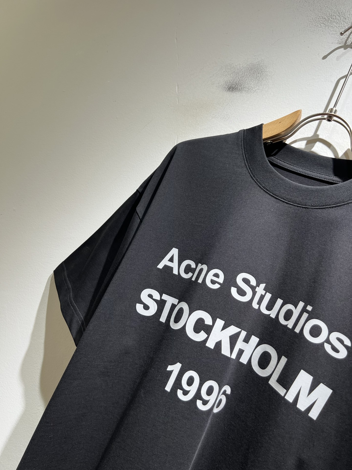 Acne Studi*os2026春夏新款男女同款👫短袖T恤，专柜同步发售！定制专属洗水纯棉面料，定制原
