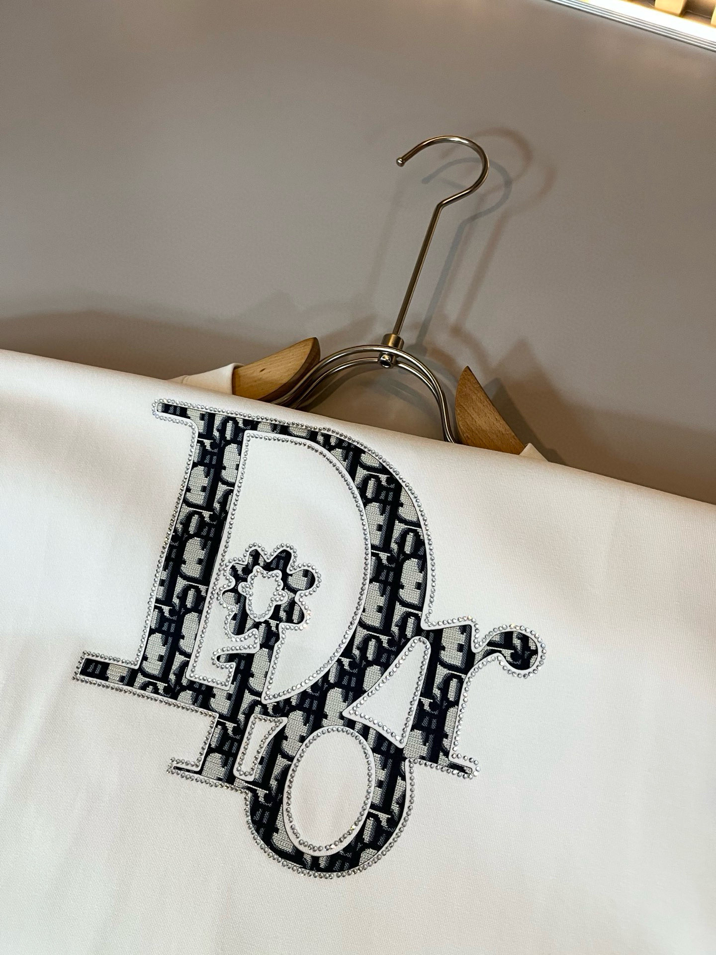 Dio*迪家 2026春夏新款男女同款👫短袖T恤，专柜同步发售！定制专属260克纯棉面料，定制原版工艺螺