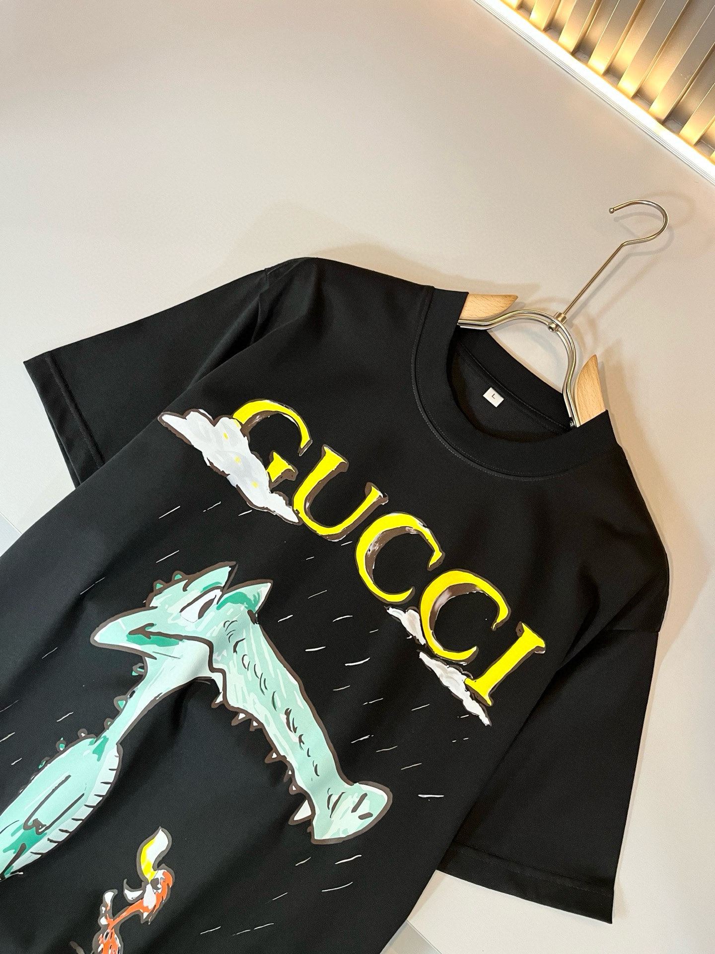 Gucc*古家 2026春夏新款男女同情侣款👫休闲宽松棉质圆领短袖T恤衫！贸易公司渠道稀出，同步官网发售